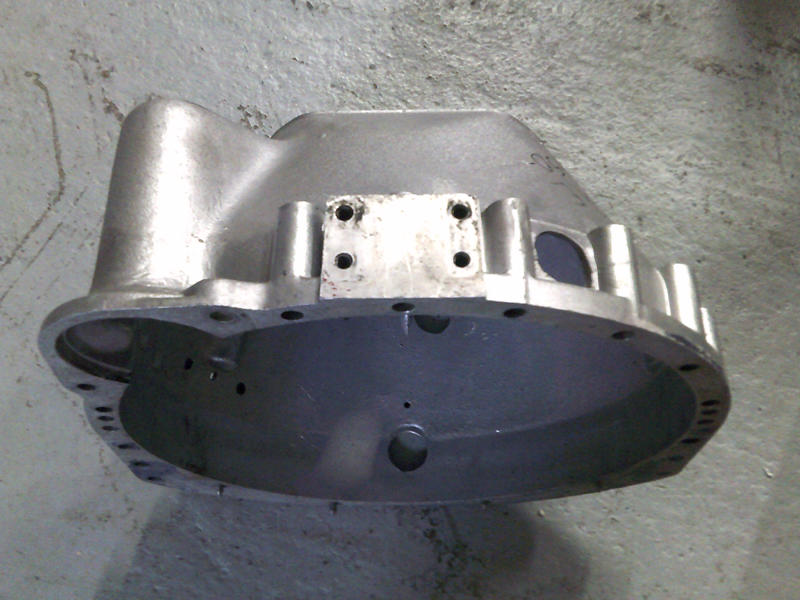 VERY RARE ORIGINAL ETYPE 4.2 BELL HOUSING FOR MANUAL GEARBOX