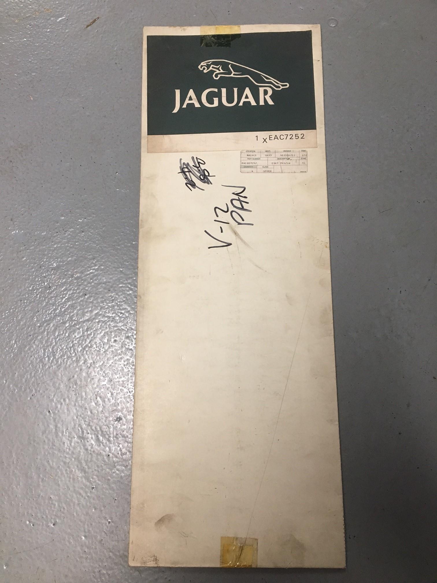 ORIGINAL JAGUAR V12 OIL SUMP UPPER GASKET EAC7252 NOS