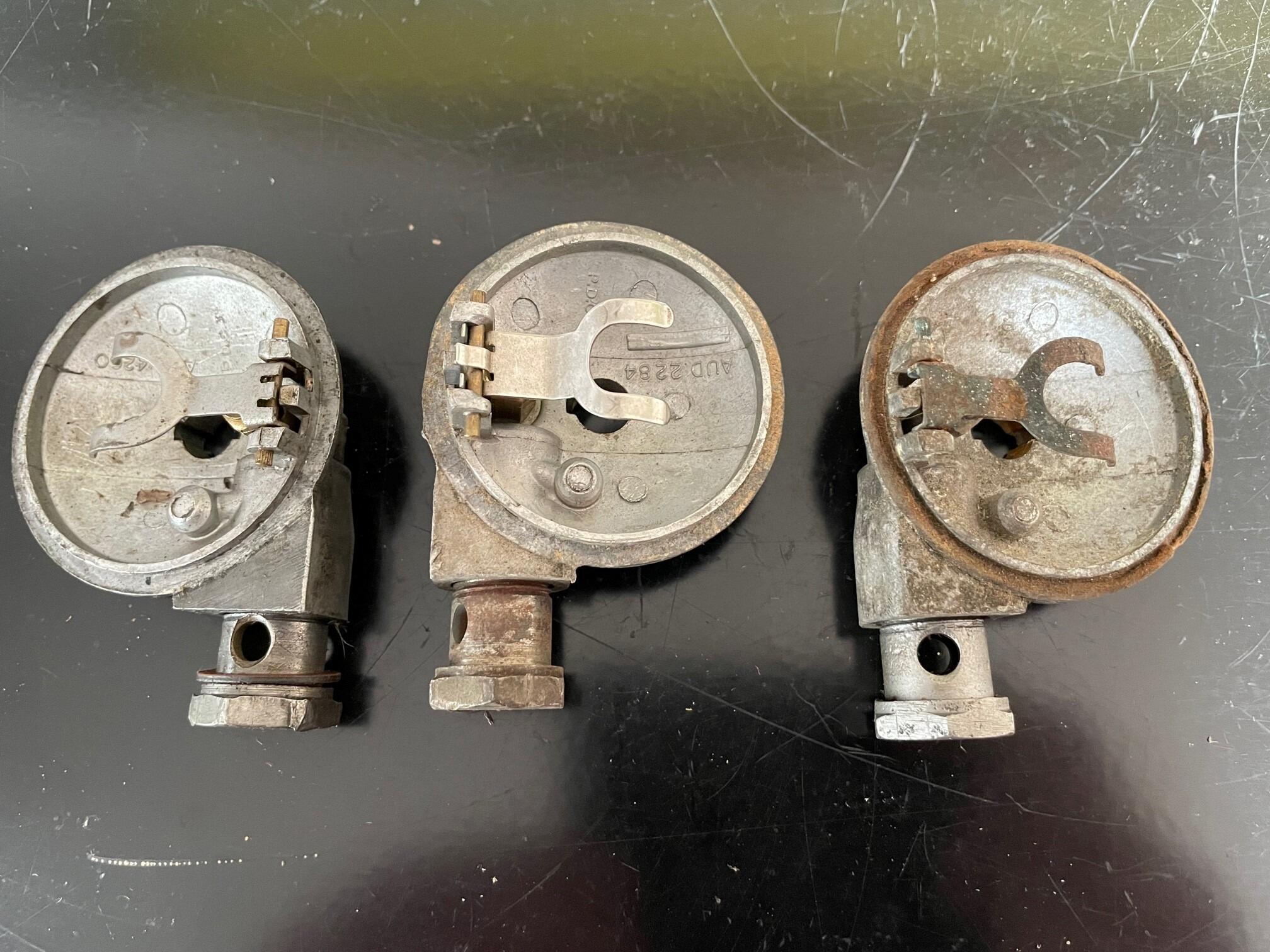 AUD2283 AUD2284 ORIGINAL SU CARB FLOAT CHAMBER LID SET WITH BANJO