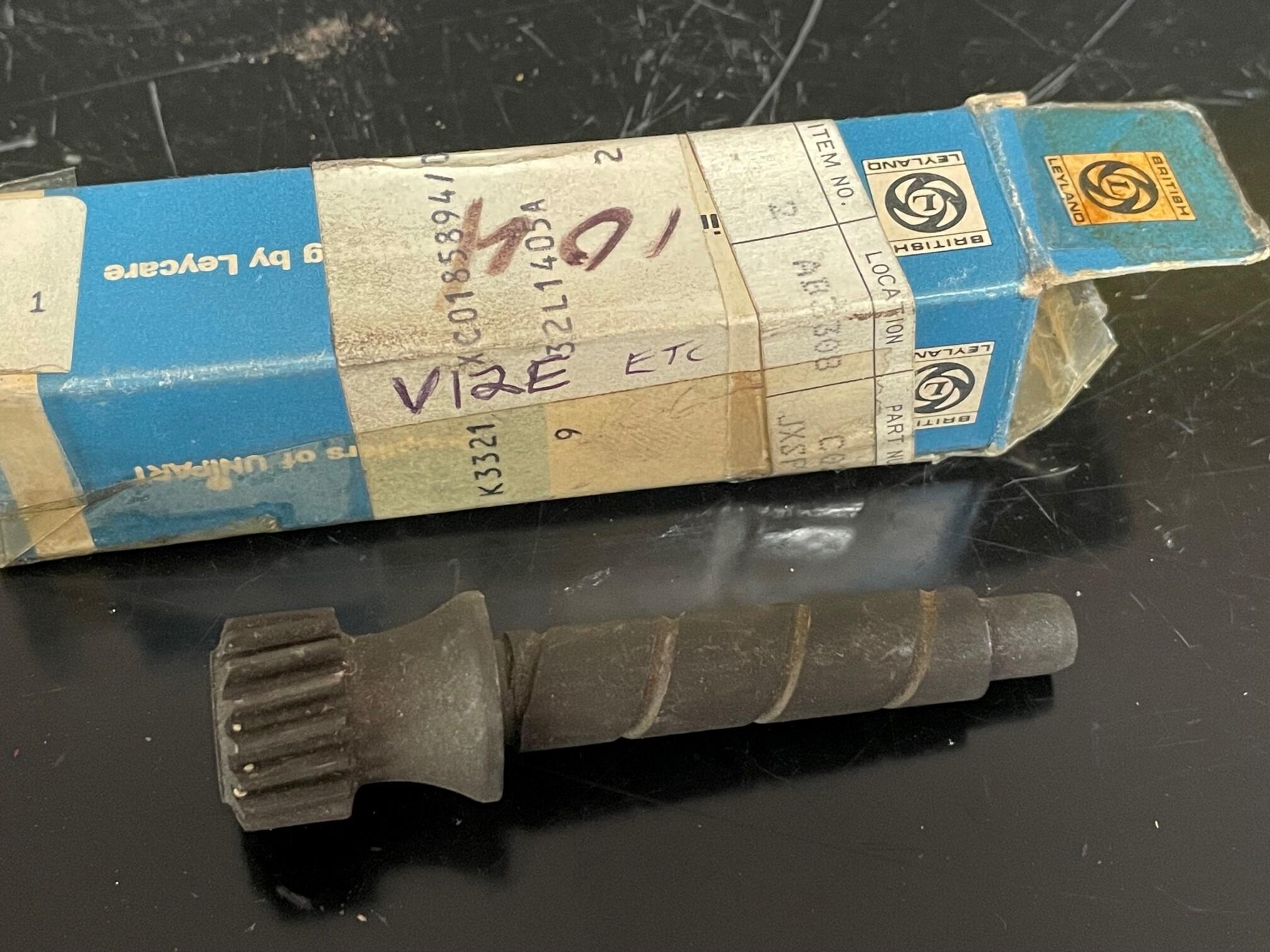 C29550 VERY RARE ORIGINAL JAGUAR SPEEDO DRIVEN GEAR NOS