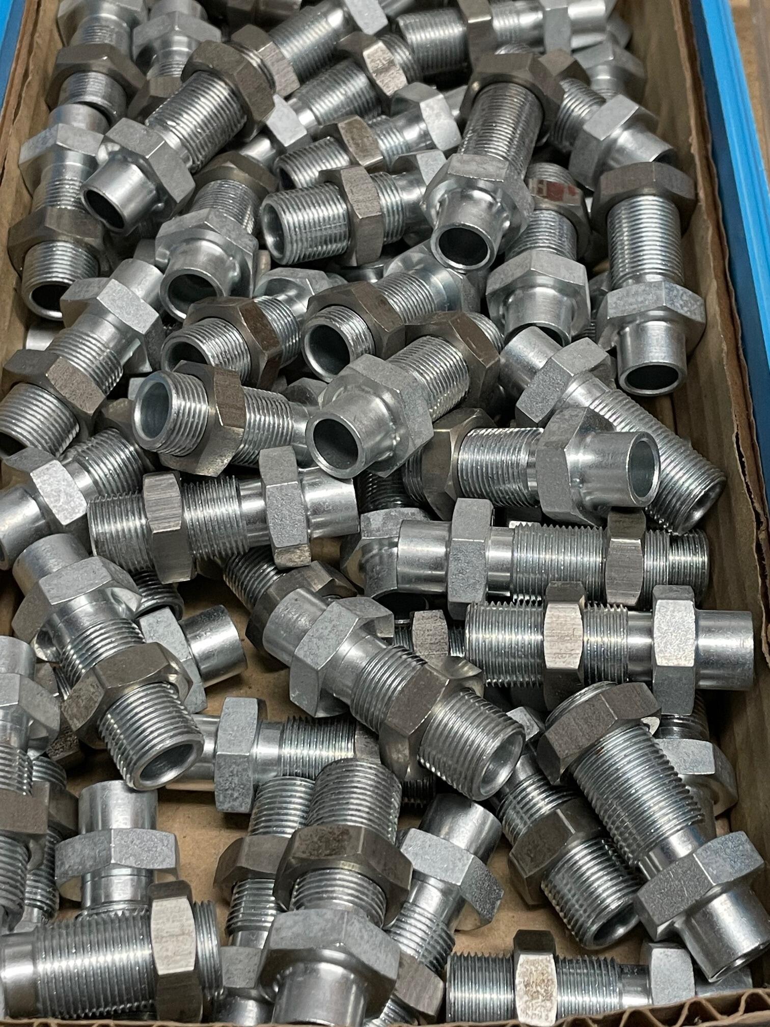 BULK DISCOUNT PRICE 25 x C33071 ETYPE S3 V12 FUEL FEED COUPLING