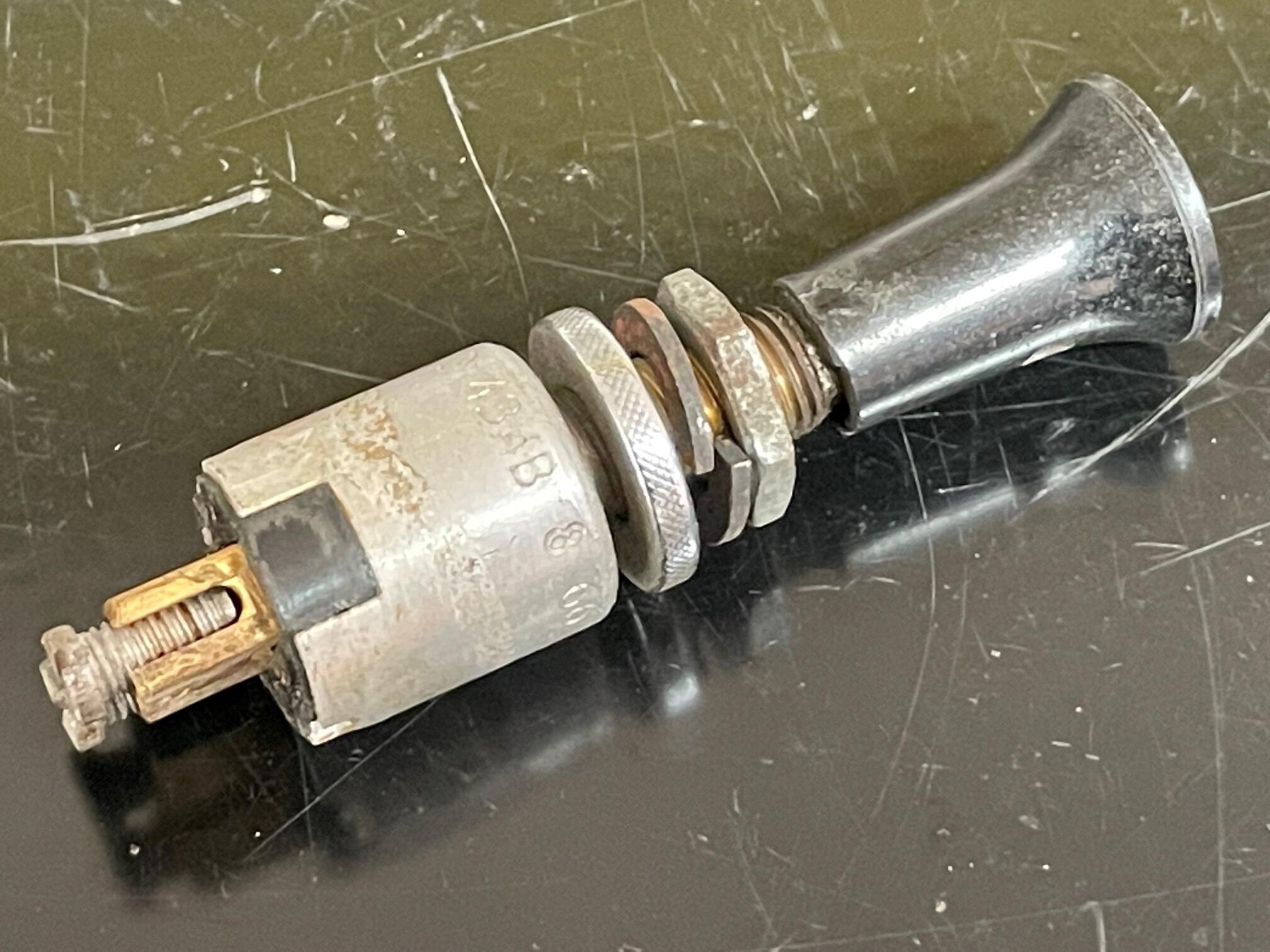 ORIGINAL LUCAS 31434 VINTAGE SINGLE PUSH PULL WIPER SWITCH DATED 8/66