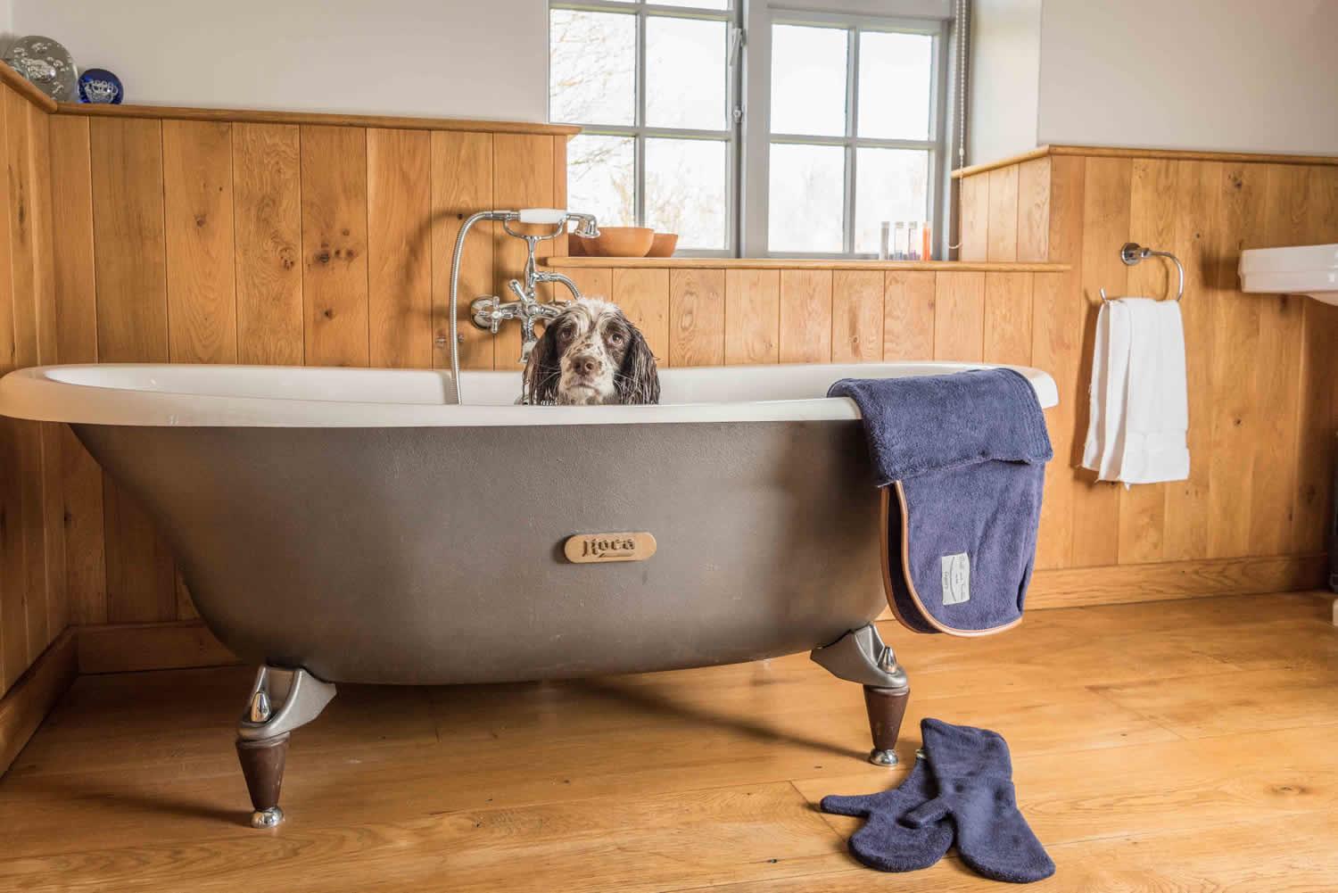 Bathtime navy drying coat and mitts
