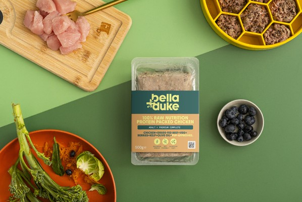 Bella & Duke Complete Chicken 500g