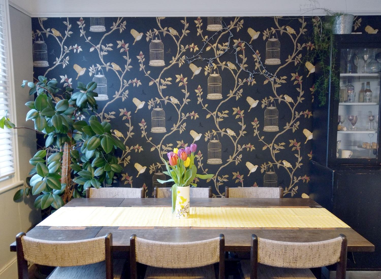 Black & Gold Nina Campbell Birdcage Walks wallpaper