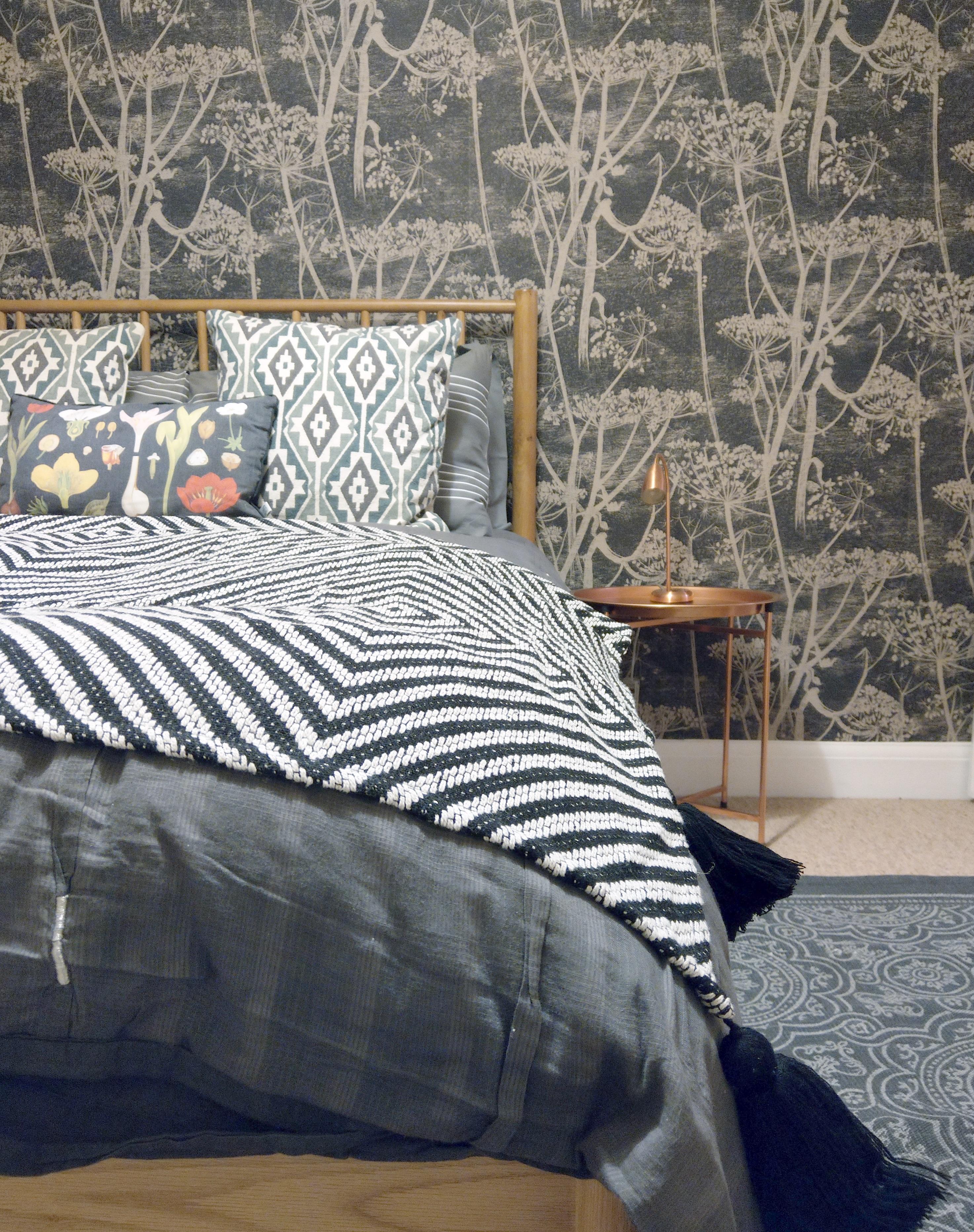 Dark bedroom with Cole & Son Cowparley wallpaper