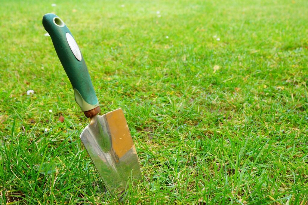 How to Prepare Properly Before Laying New Turf for a Better Lawn