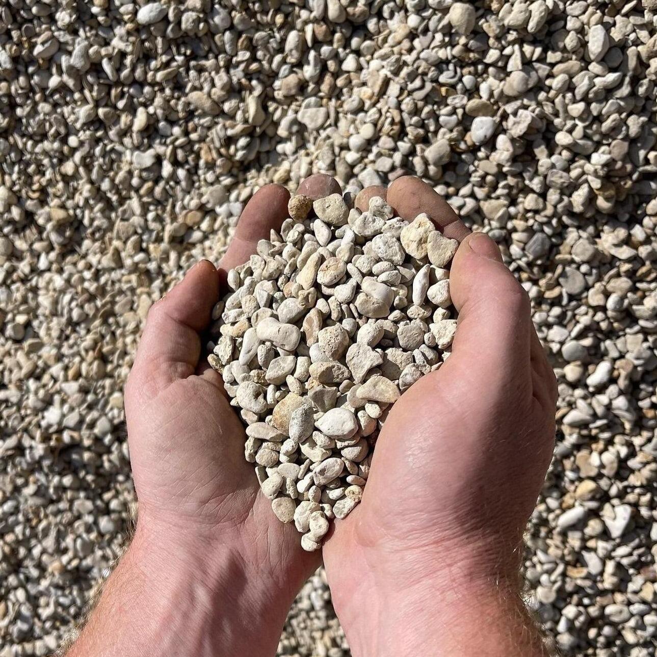 10mm buff gravel in hands