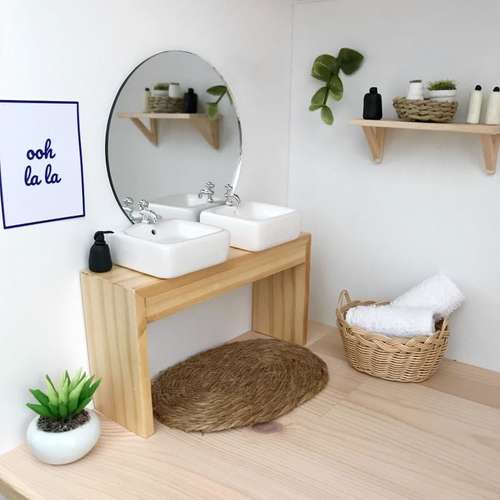 dolls house modern bathroom