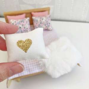 dollhouse bedding, mini bedding, miniature bedding