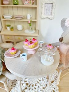 miniature strawberry dolls house cupcakes
