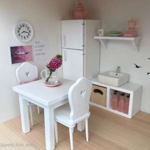 modern dollhouse dining table, modern dollhouse furniture, modern dollhouse DIY ideas, modern dollhouse interior, dollhouse DIY furniture