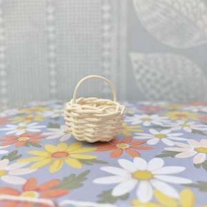miniature Easter basket, mini easter basket, dollhouse easter