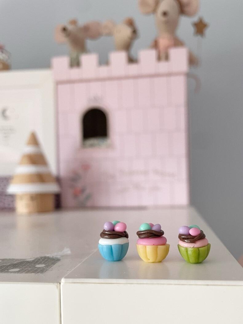 miniature easter egg nest cupcakes