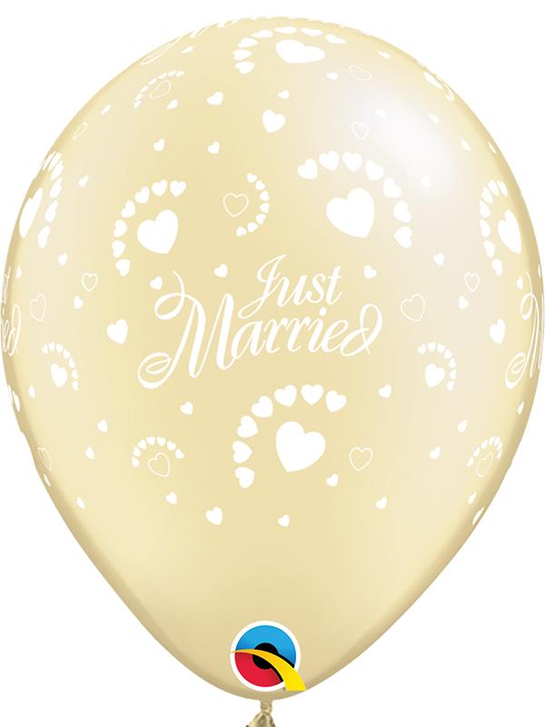 Latex Balloons Just Married Ivory