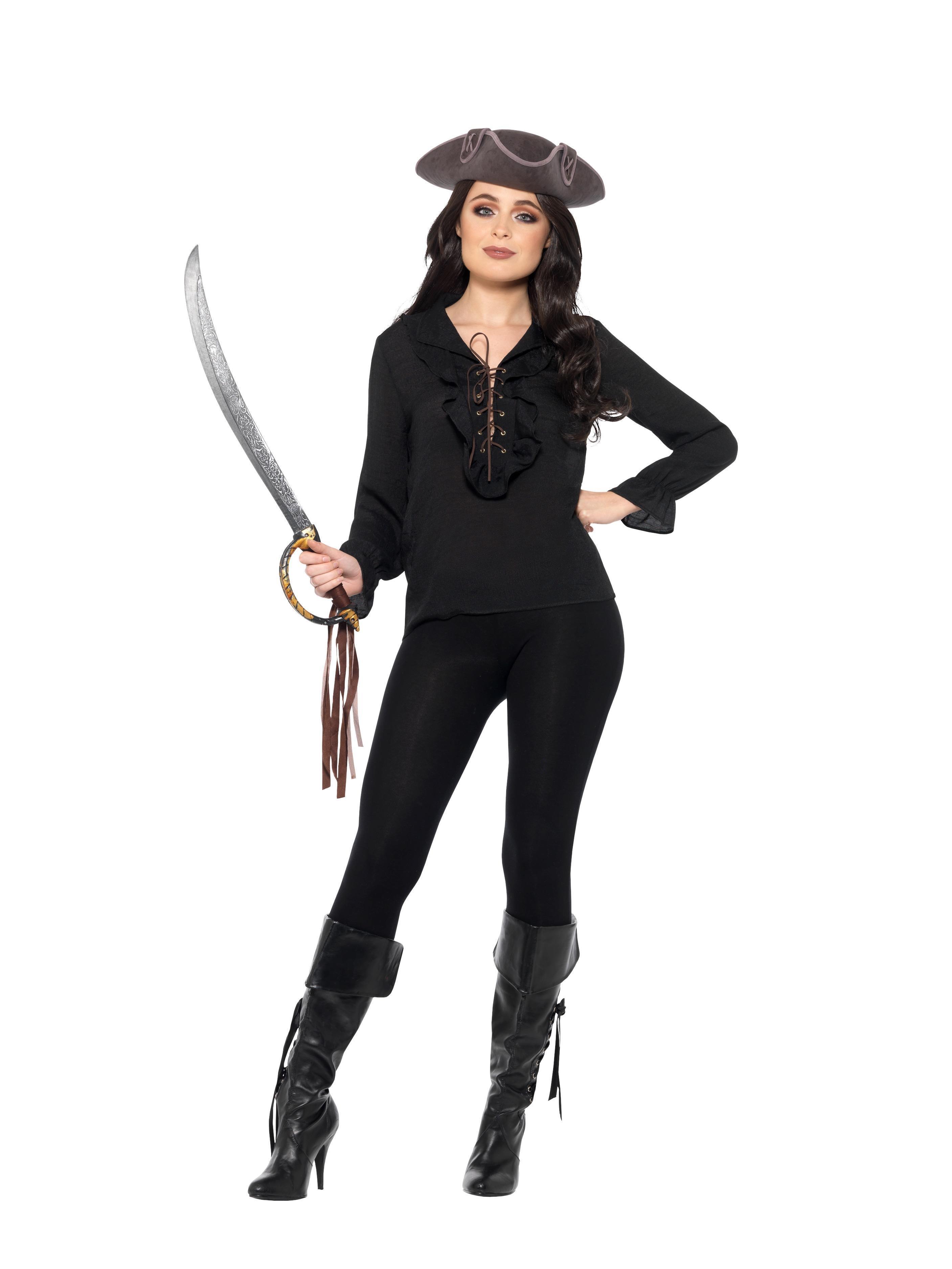 Черный пират отзывы. Пиратская рубашка женская. Образ пирата для мужчины. Леди пират черный. Пират в черном платье.