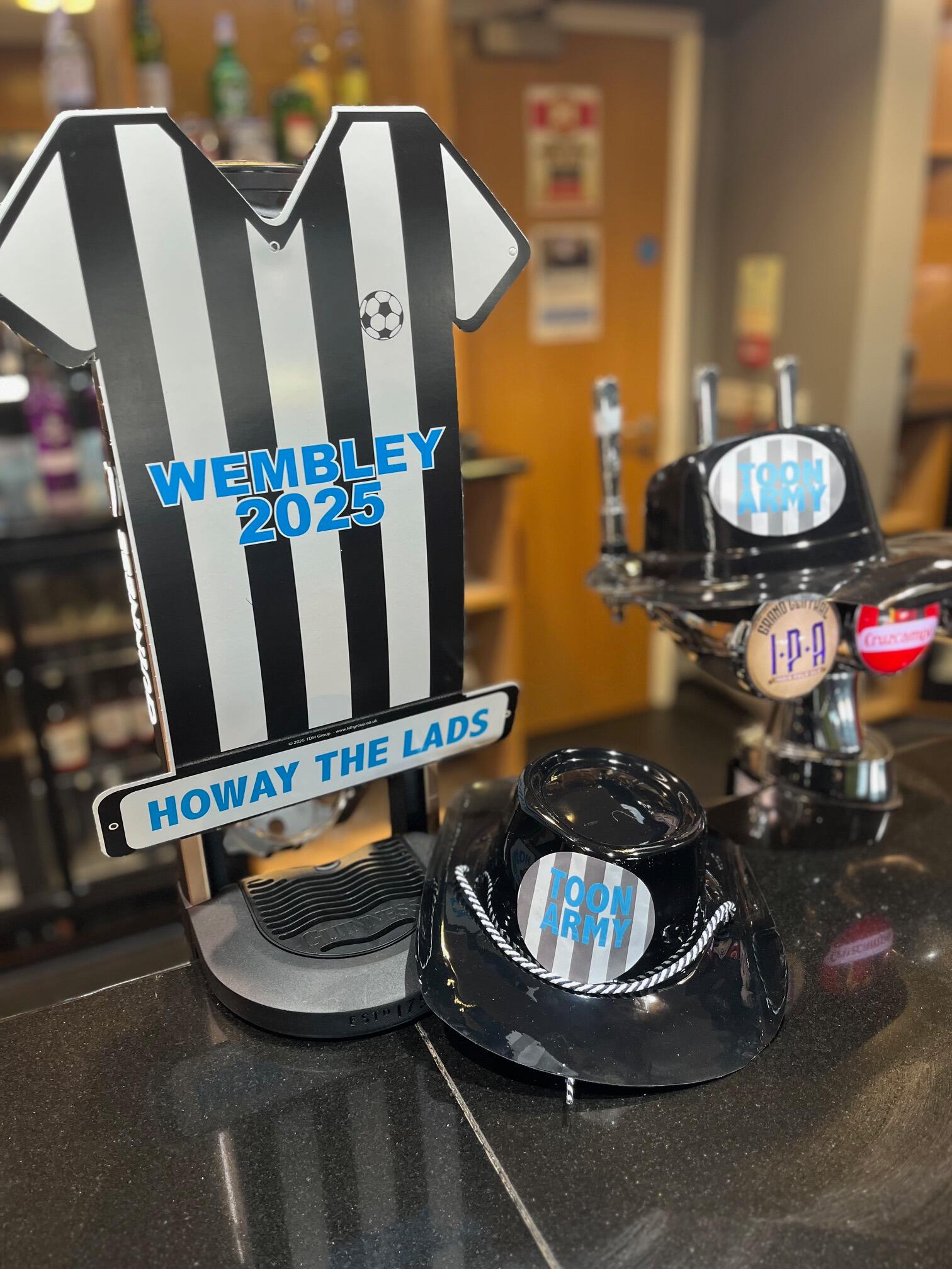 Newcastle shirt cut out Caraboa Cup final