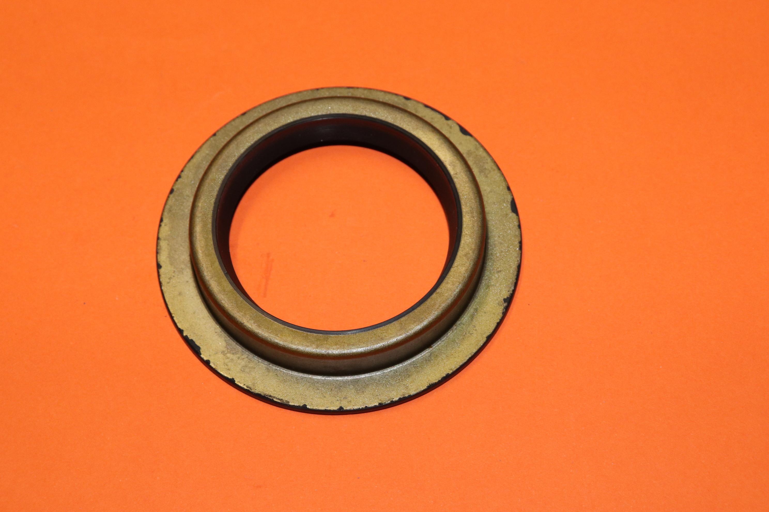 BSA A7 A10 B31 B33 GEAR BOX OIL SEAL 673067