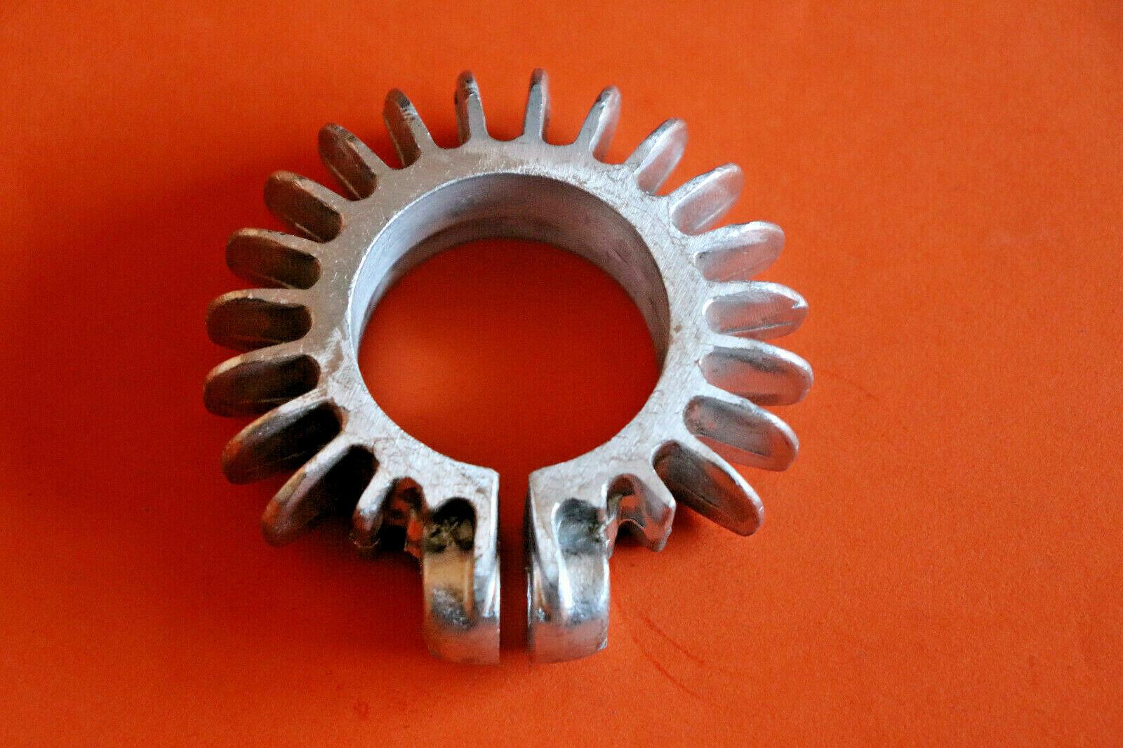 Par De Abrazaderas De Escape Con Aletas Para BSA A7, A10, A50, A65 – 1 1/2 Pulgada, 42-2848