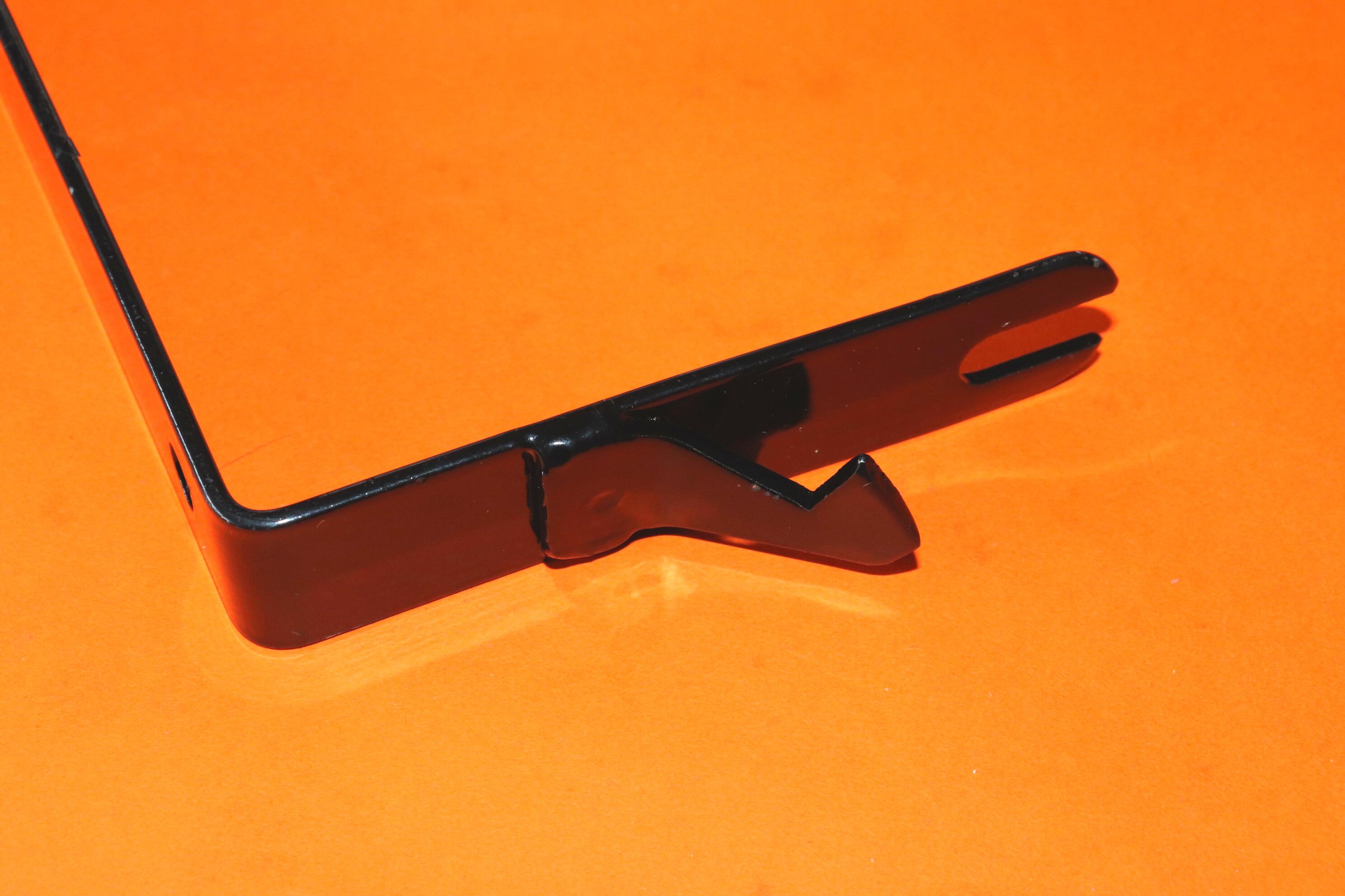 TRIUMPH TR5 TR6 REAR SEAT BRACKET PUMP ATTACHTMENT 823792 UK