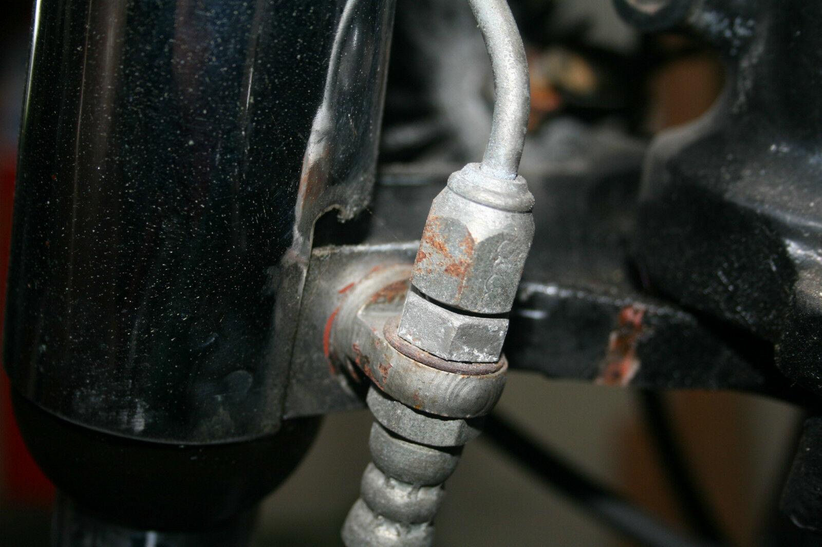 TRIUMPH T140 TR7 T150 T160 DISC BRAKE BOTTOM YOKE EYE BOLT 974476 UK MADE