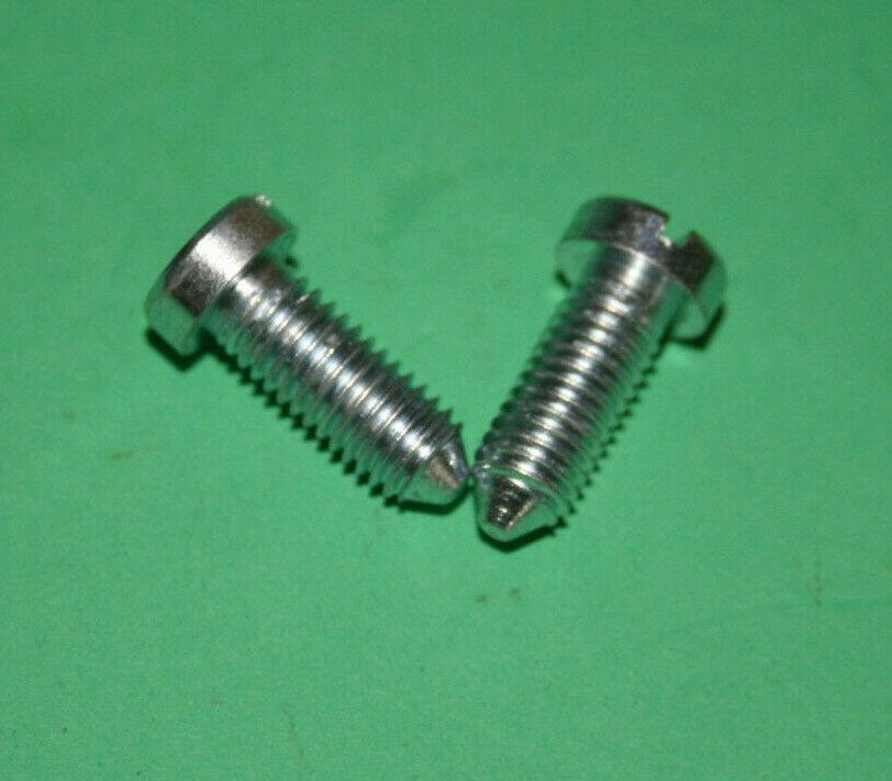 TRIUMPH PRE UNIT 350 500 650 AND UNIT PAIR OF TANK KNEE PAD SCREWS 82