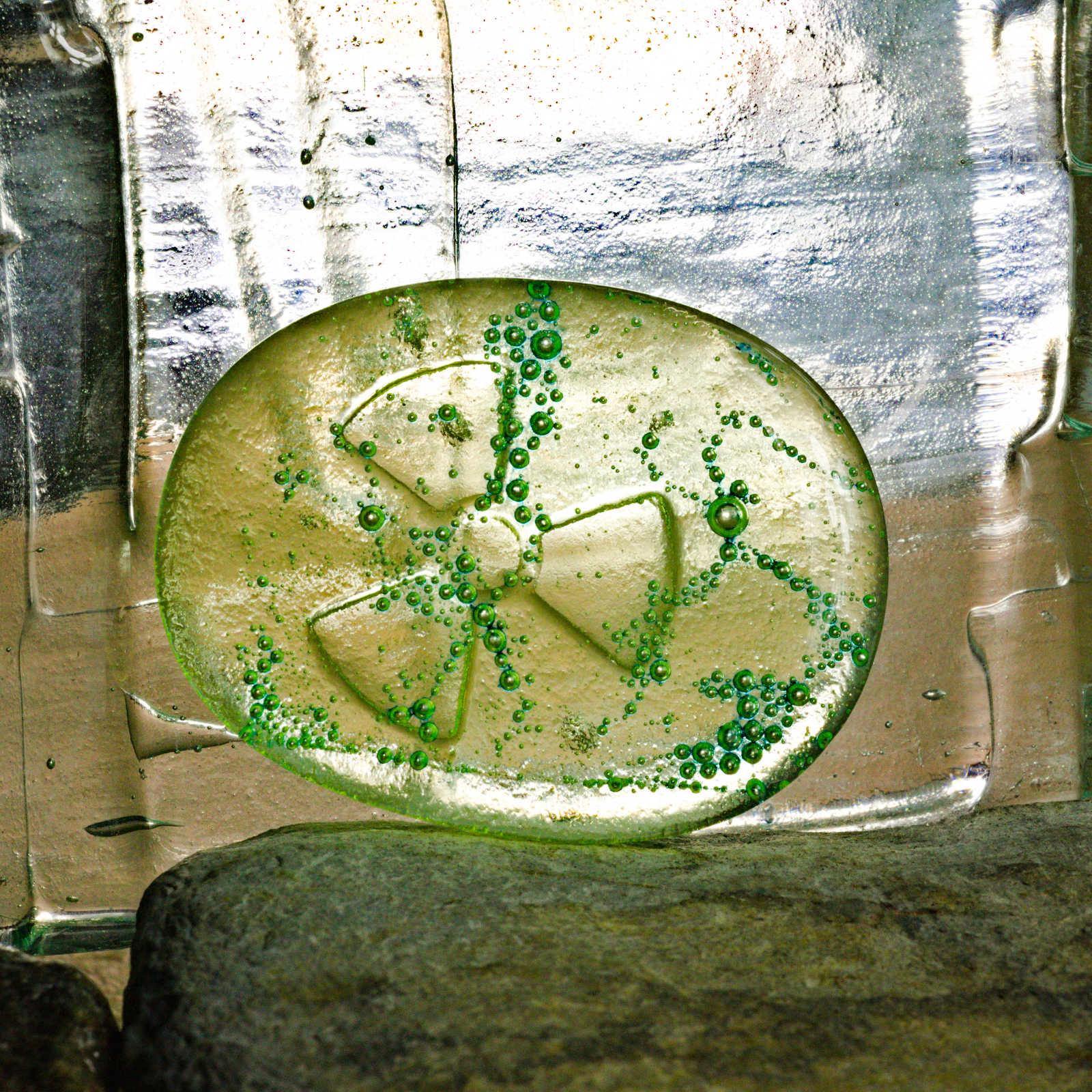 Uranium glass with Trefoil Motif