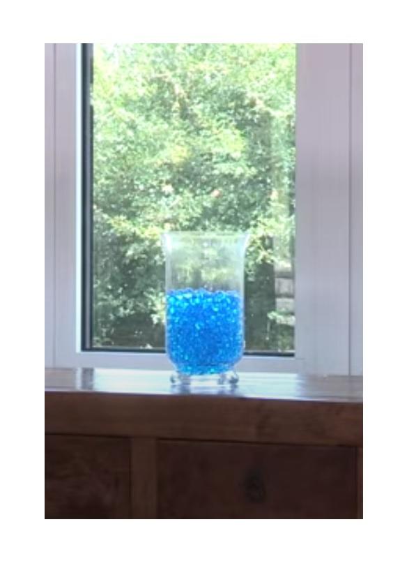 Ecoegg Water Beads Blue in a vase