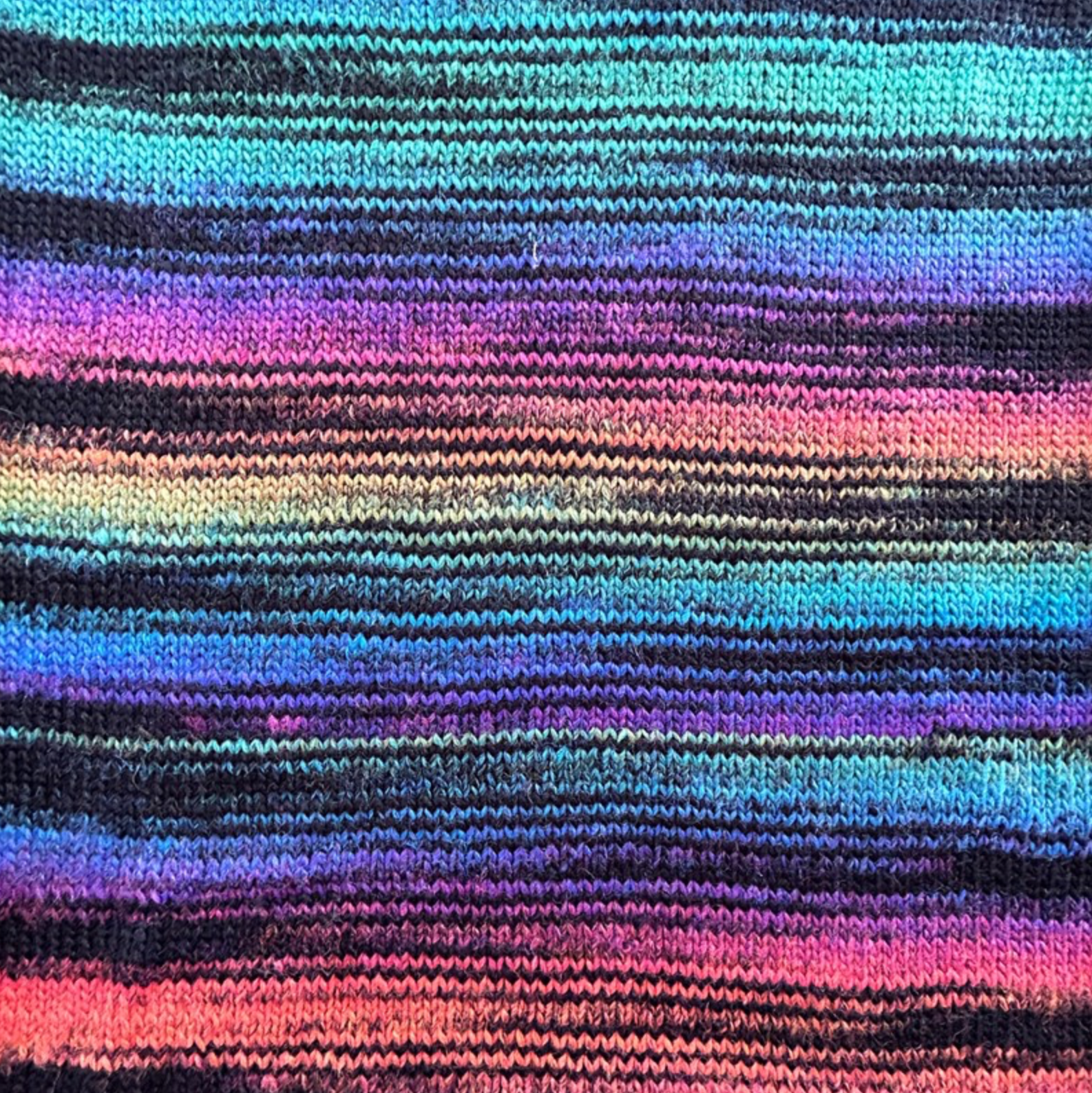 Knit me Crochet me dark prism 6154 gradient