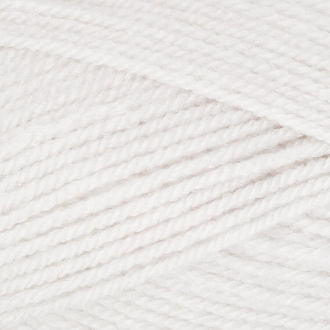 Wendy Supreme DK – Pale Silver (WD66), a soft light grey yarn, ideal for elegant and neutral crochet or knitting projects.