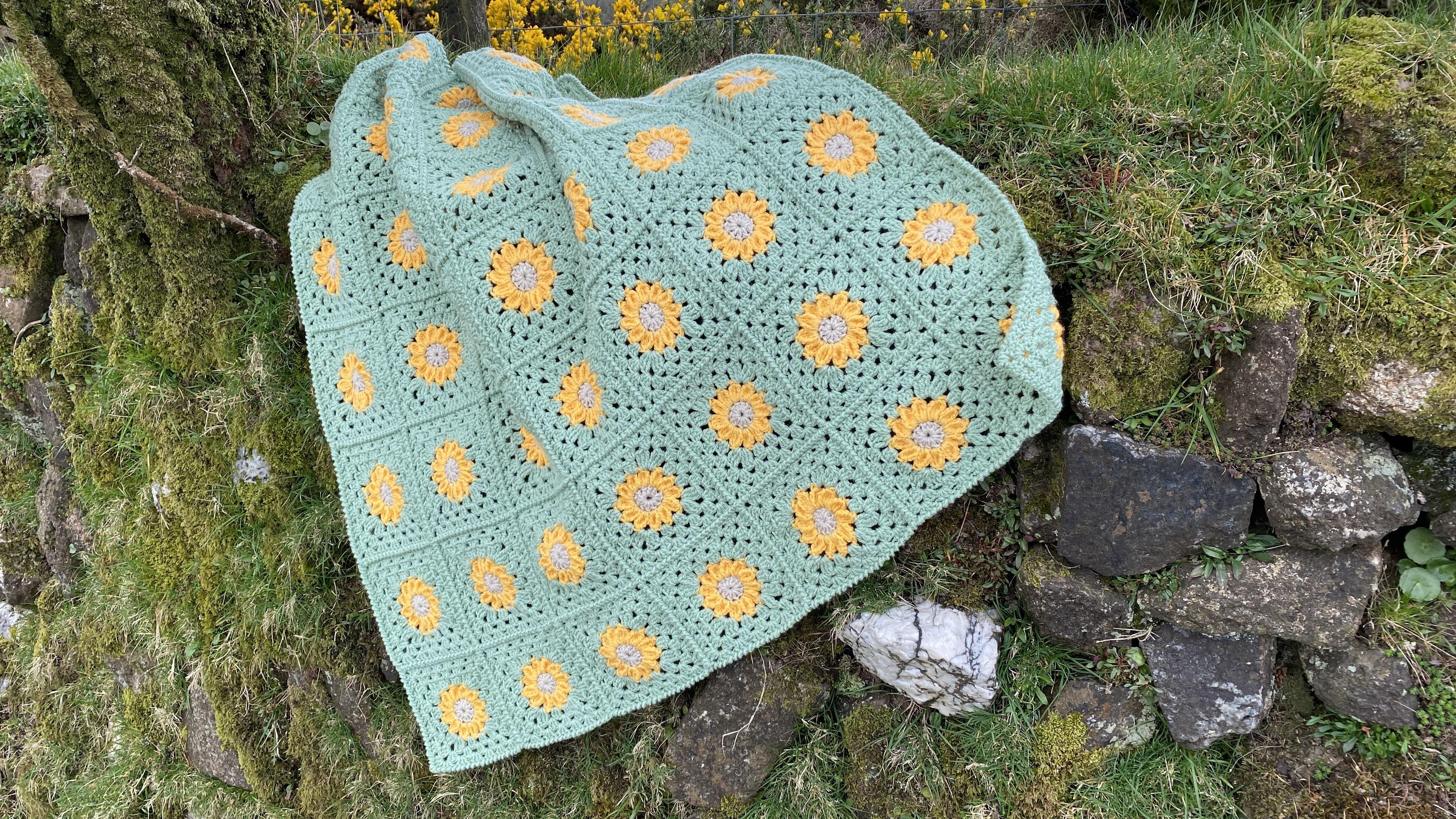 Second chance dk sunflower blanket