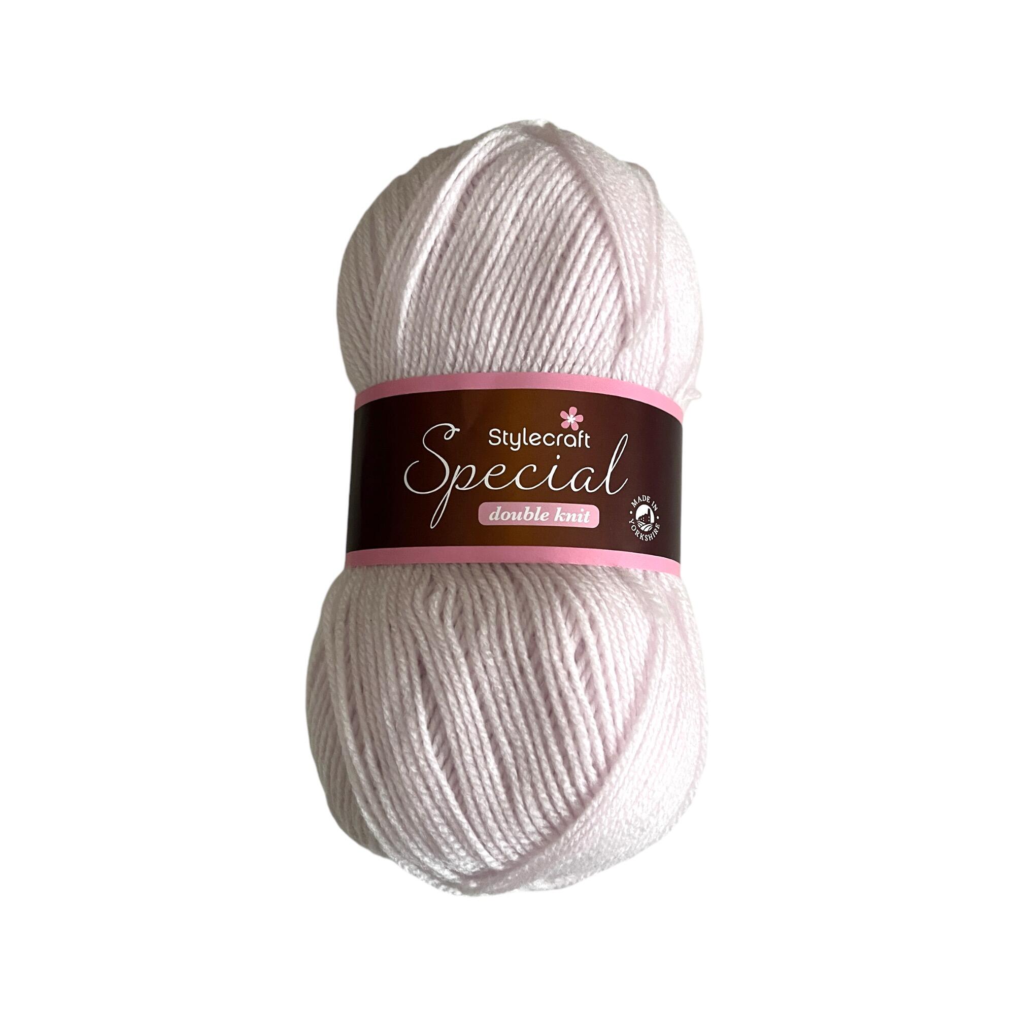 Ball of Stylecraft special dk in the colour Hint of Lilac 2174