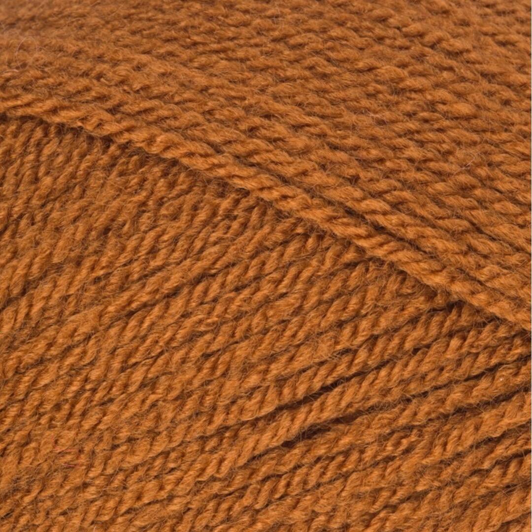 Wendy Supreme DK – Spiced Ginger (WD73), a warm, earthy burnt orange yarn with rich autumnal tones, perfect for cosy seasonal projects.