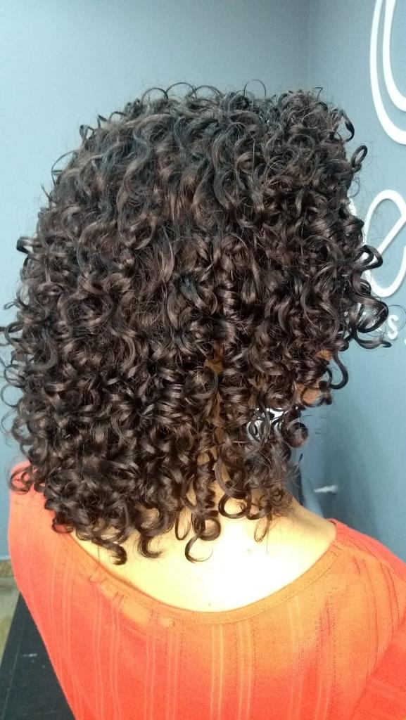 All about the curls... And what the heck is the "Curly Girl Method"?