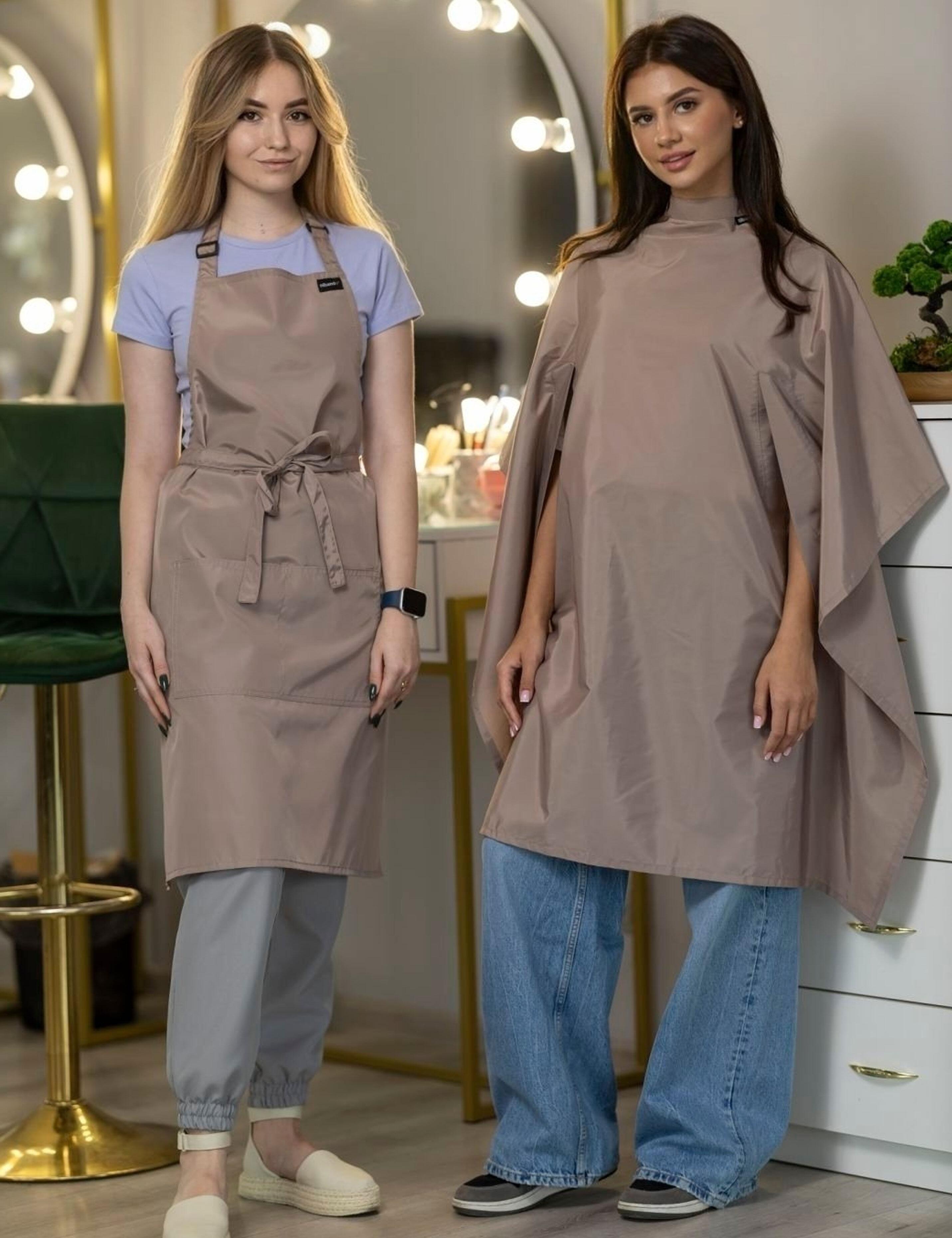 Hairdresser’s waterproof apron latte