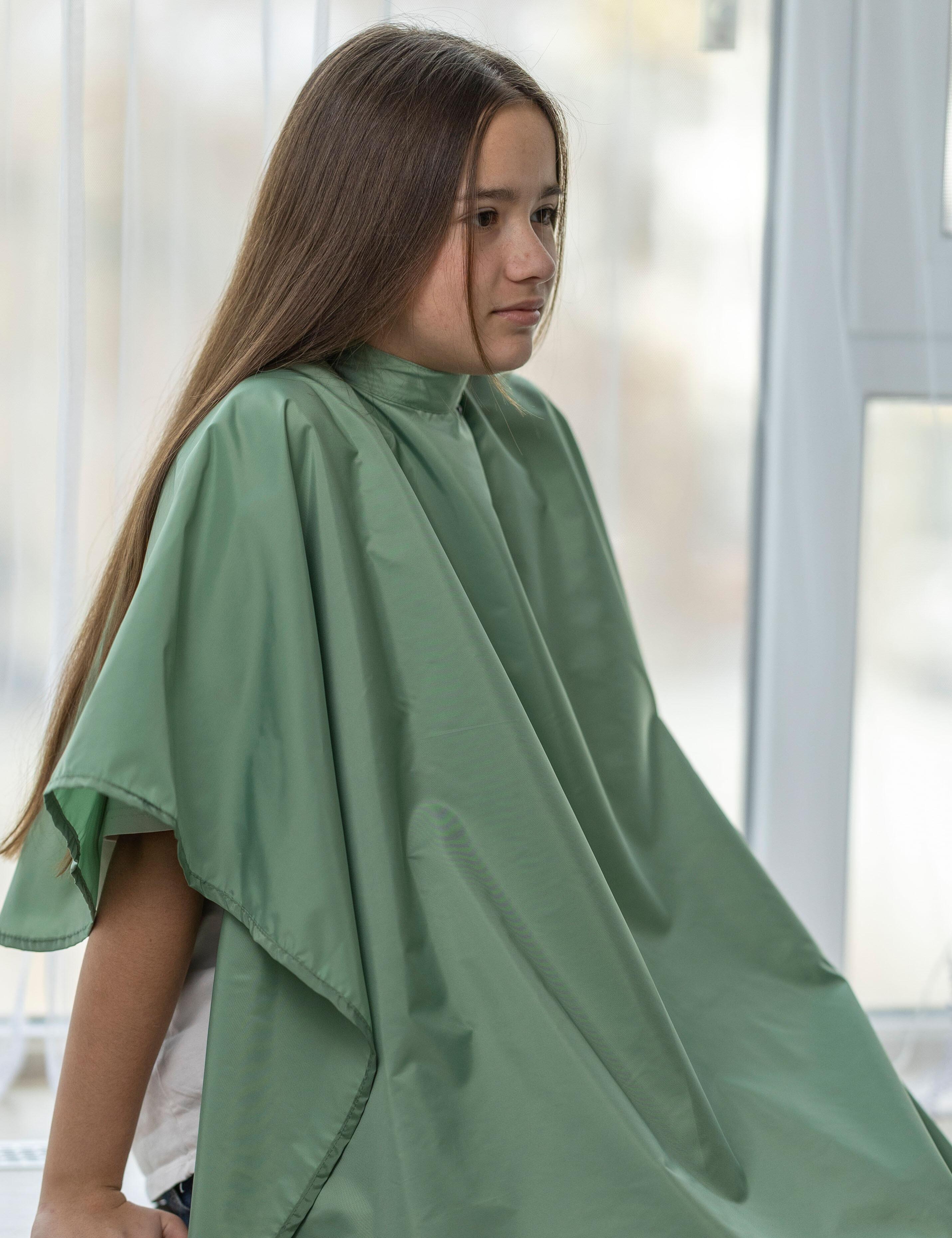 Child haircut cape Olive