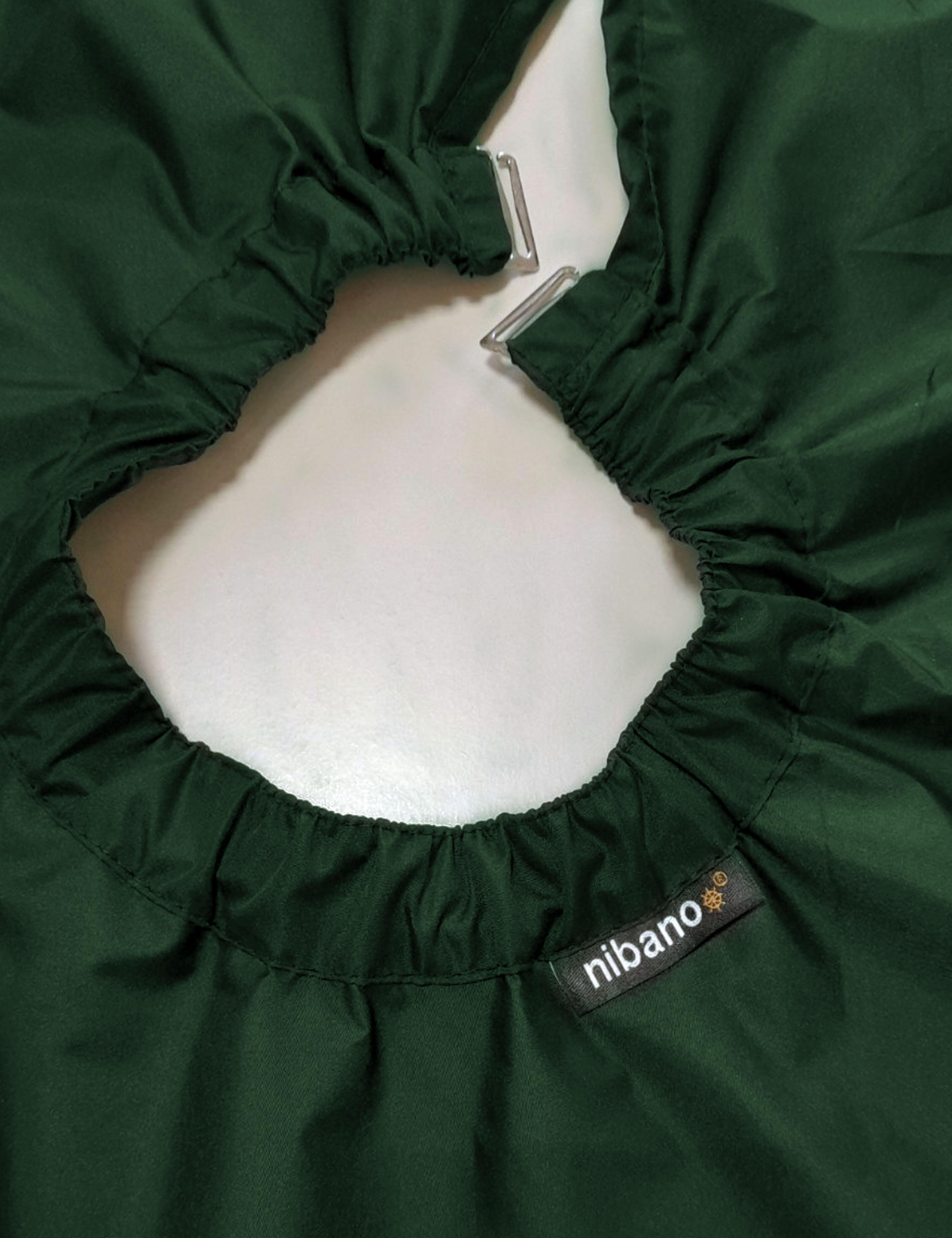 Hairdressing gown with clips closing bottle green