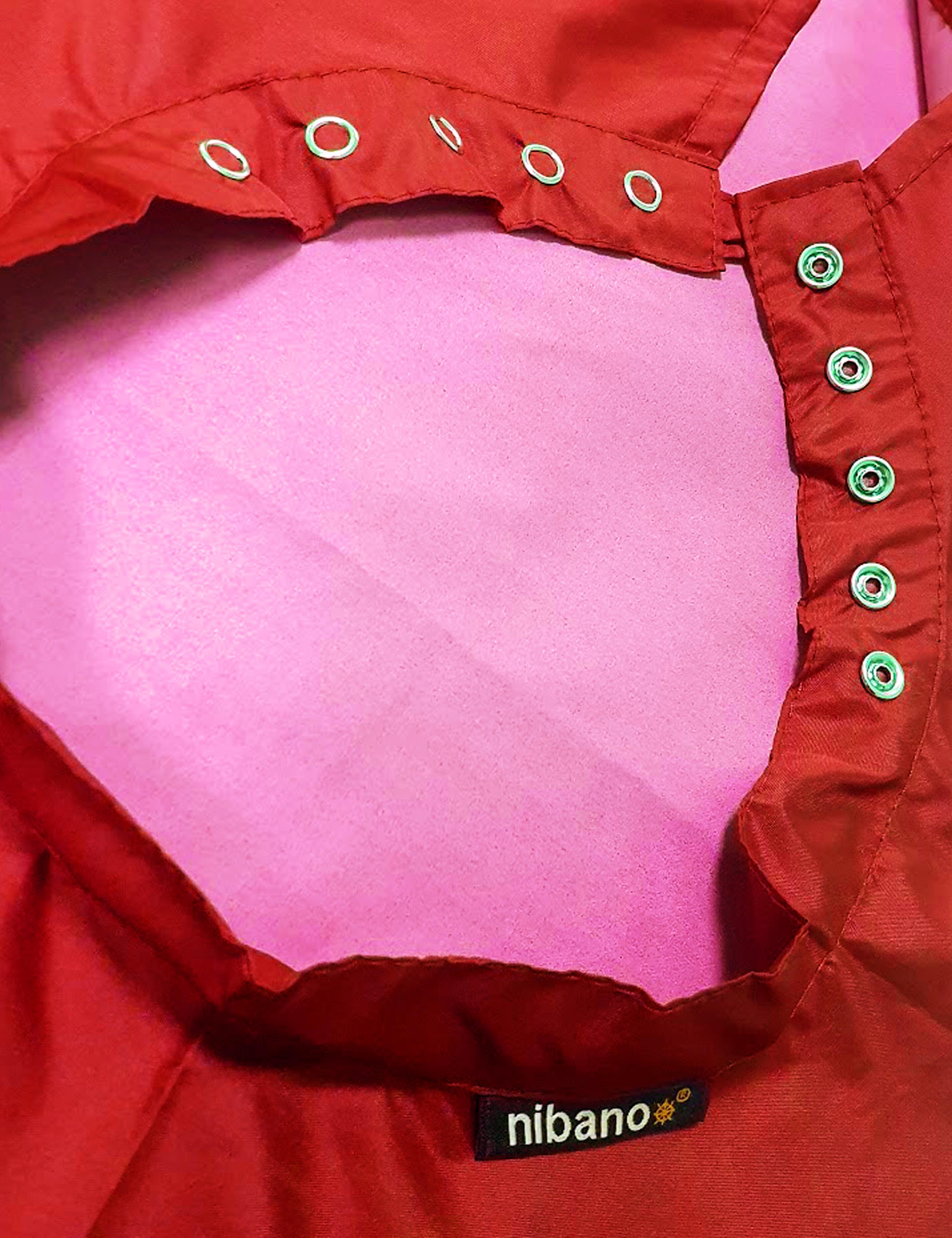 Red Hairdressing gown with poppers closing