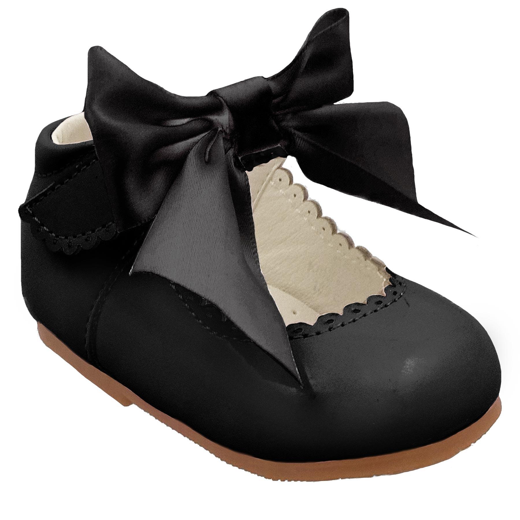 Tia London 8500 Black Bow Shoes