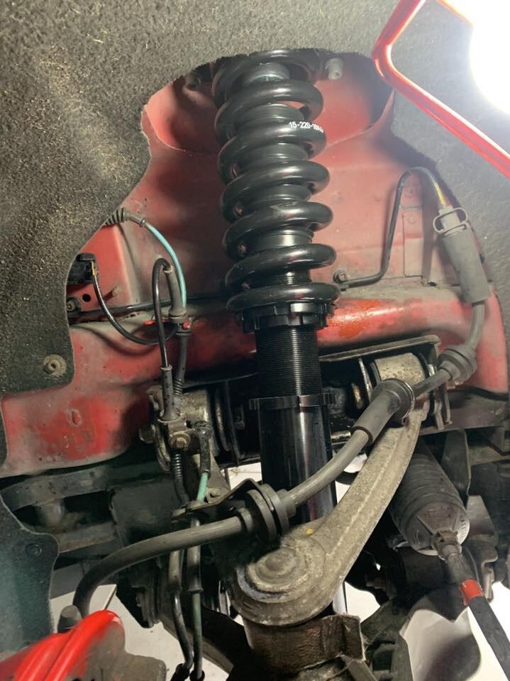 Precisión Italiana: Brazo De Suspensión Superior Derecho Para Maserati GranTurismo & Quattroporte (2005-2018)