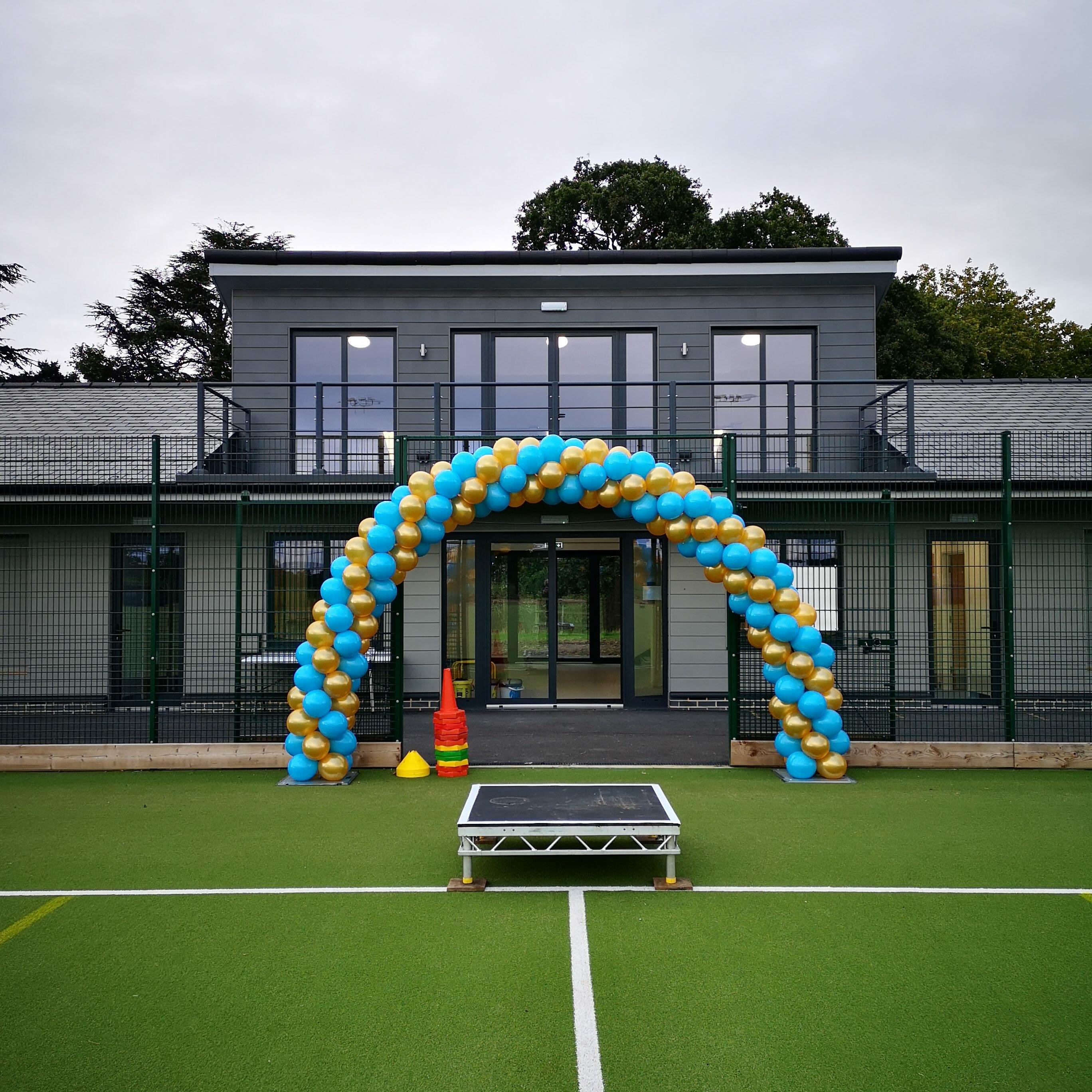 Outdoor Colourful Balloon Arch for Schools