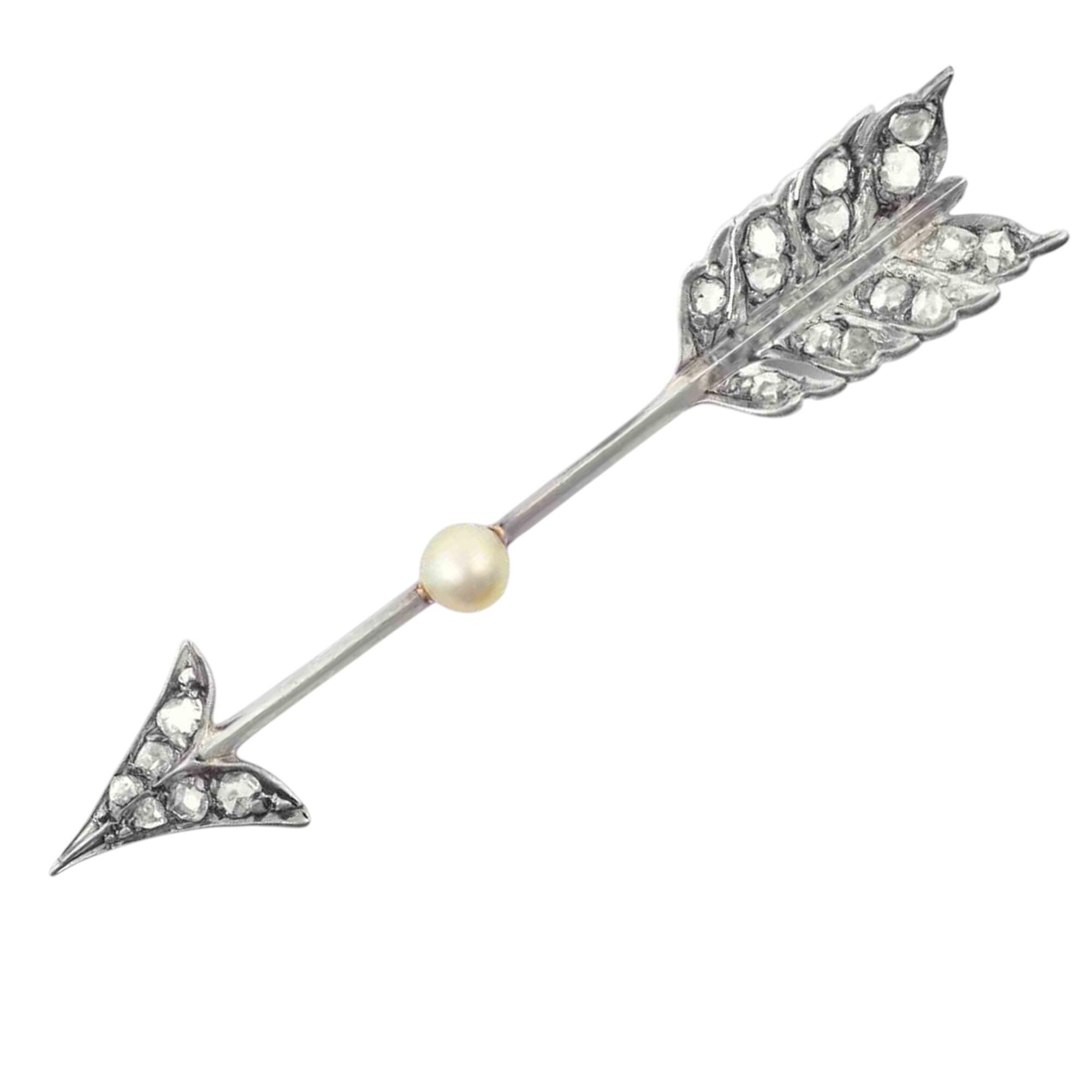 Art Deco diamond and pearl arrow bar brooch in silver and white gold with original antique box