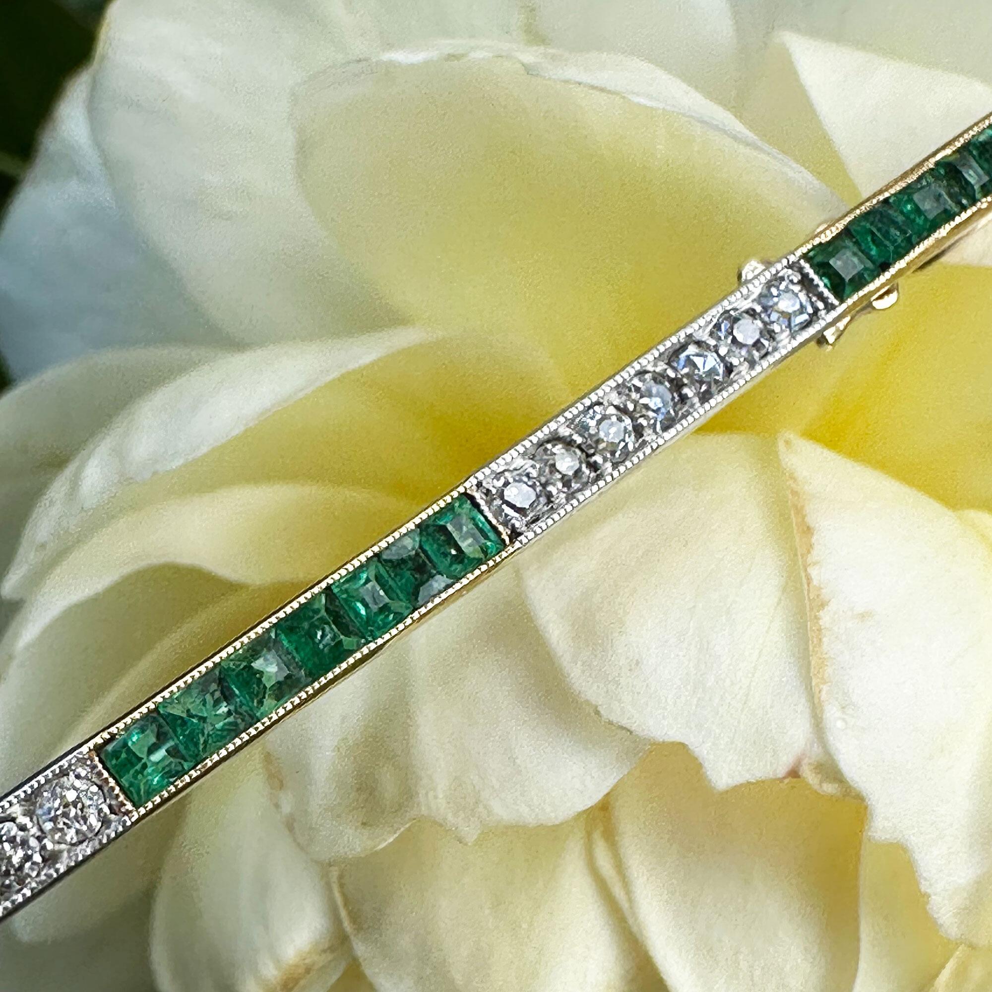 Art Deco 14ct Gold Emerald & Old Cut Diamond Bar Brooch