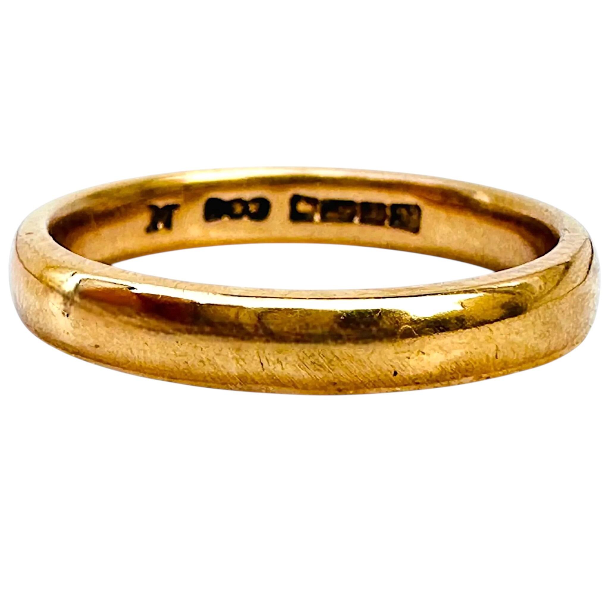 Art Deco 22ct Gold D-Shaped Wedding Ring, Vintage Solid 22k Gold Band, white background