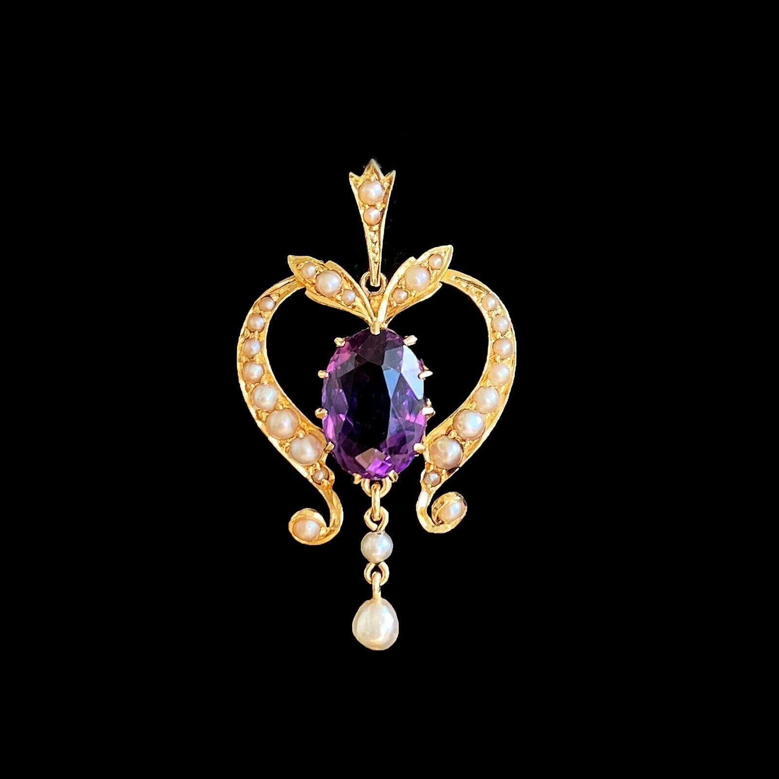 Edwardian pendant with deep purple amethyst in a pearl foliate heart frame, Art Nouveau design, 18ct gold, 2.60ct, 21.5x37.5mm.