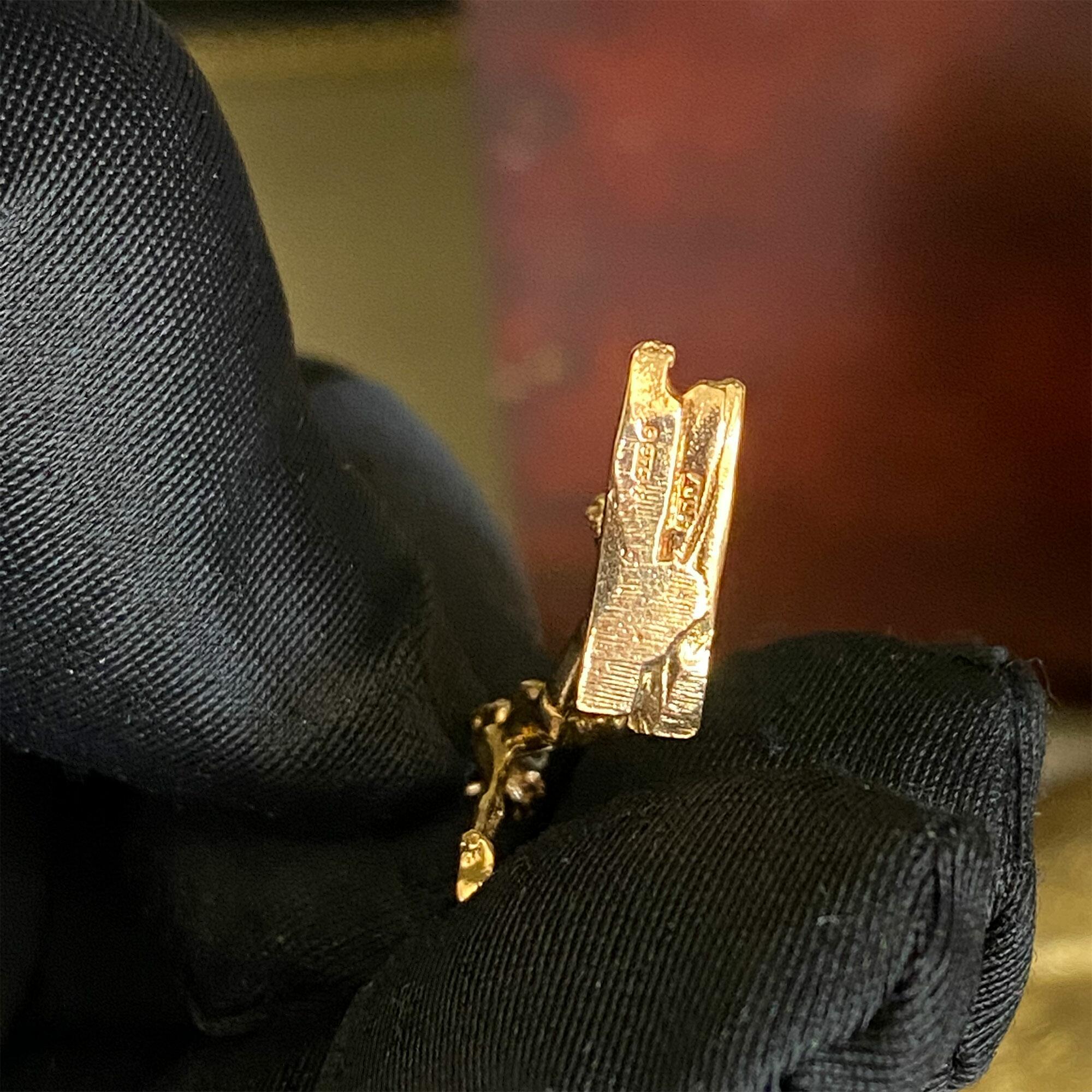 Vintage 9ct Gold Lady on Skis Charm Pendant, 18.5mm x 34.5mm, 2.3g, Hallmarked, Good Condition, Modern Era