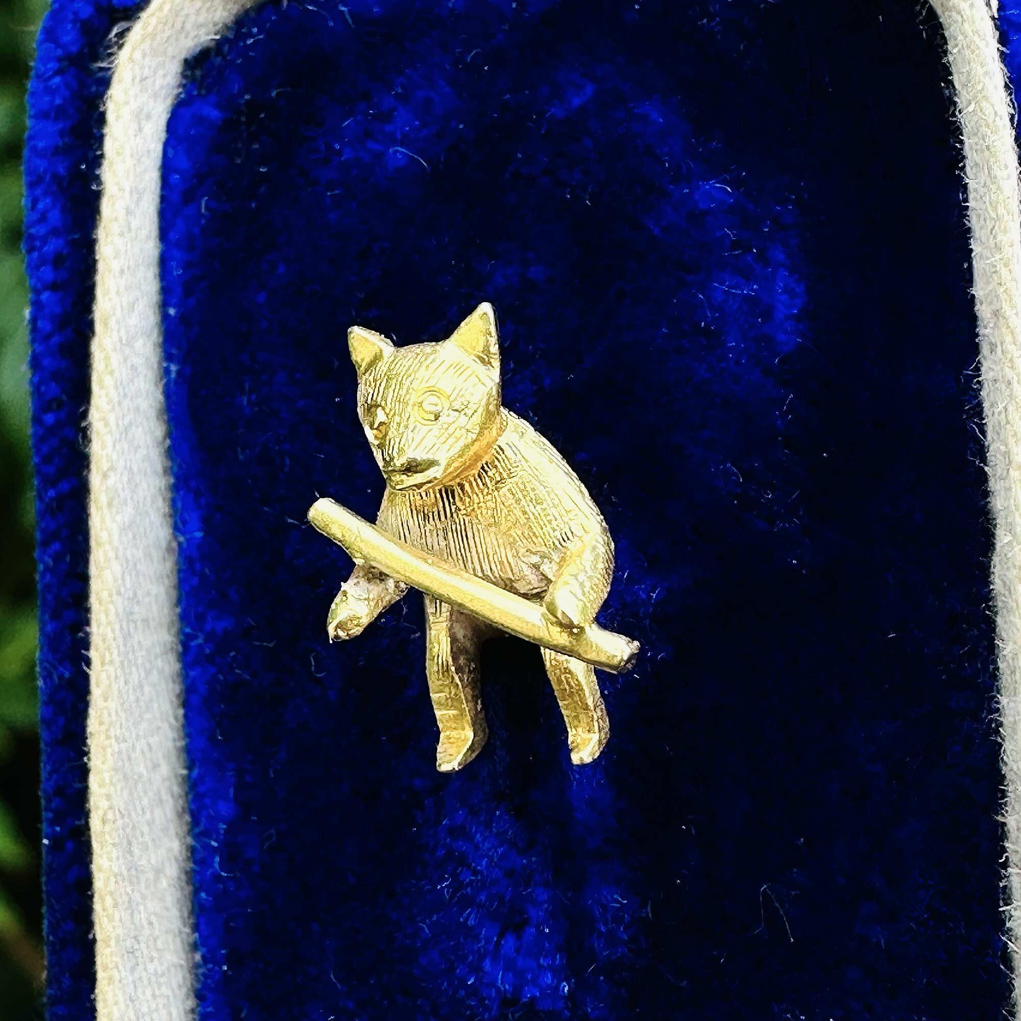 Vintage 18ct Gold Standing Bear Stickpin, Edwardian Era