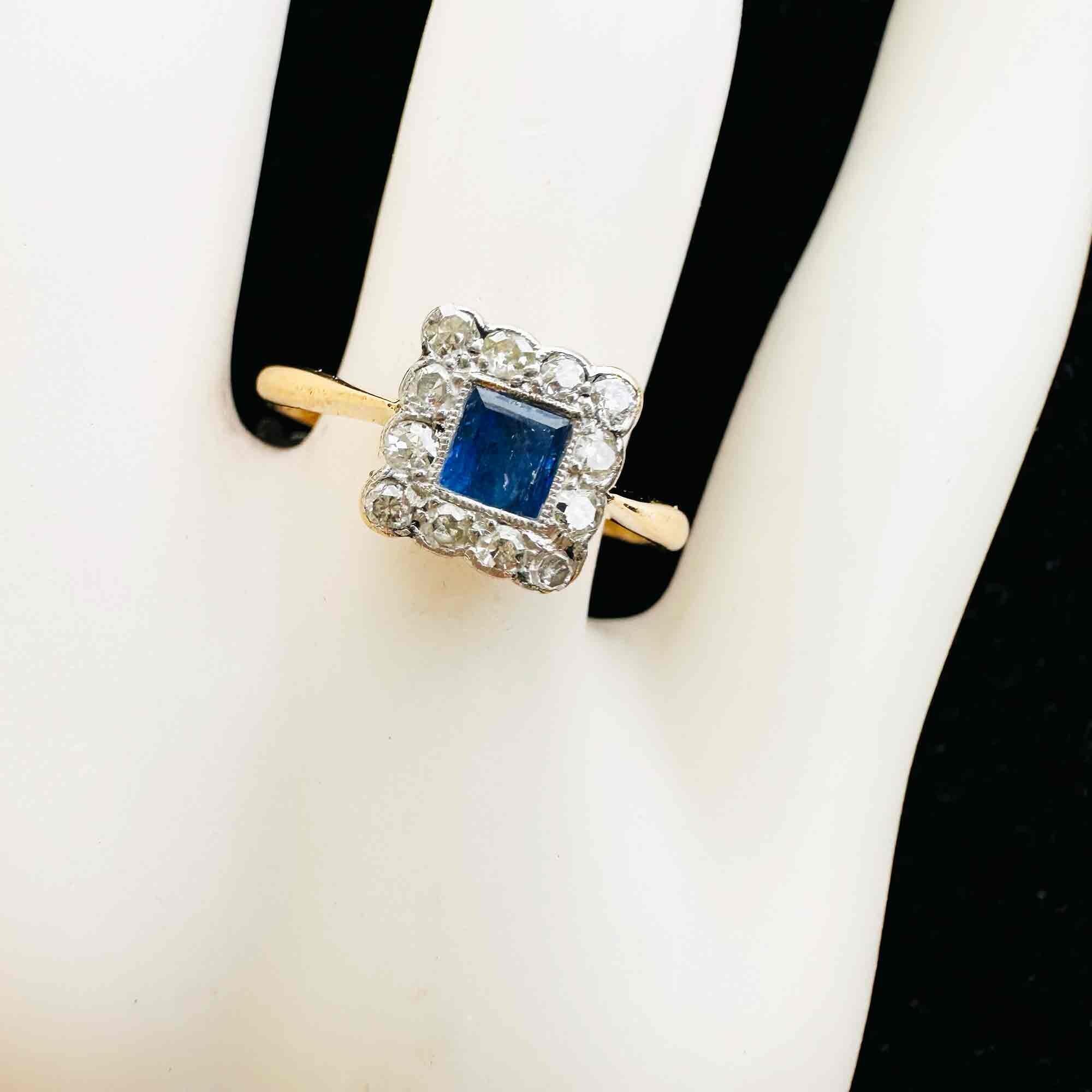 Art Deco sapphire and diamond cluster ring in 18ct gold