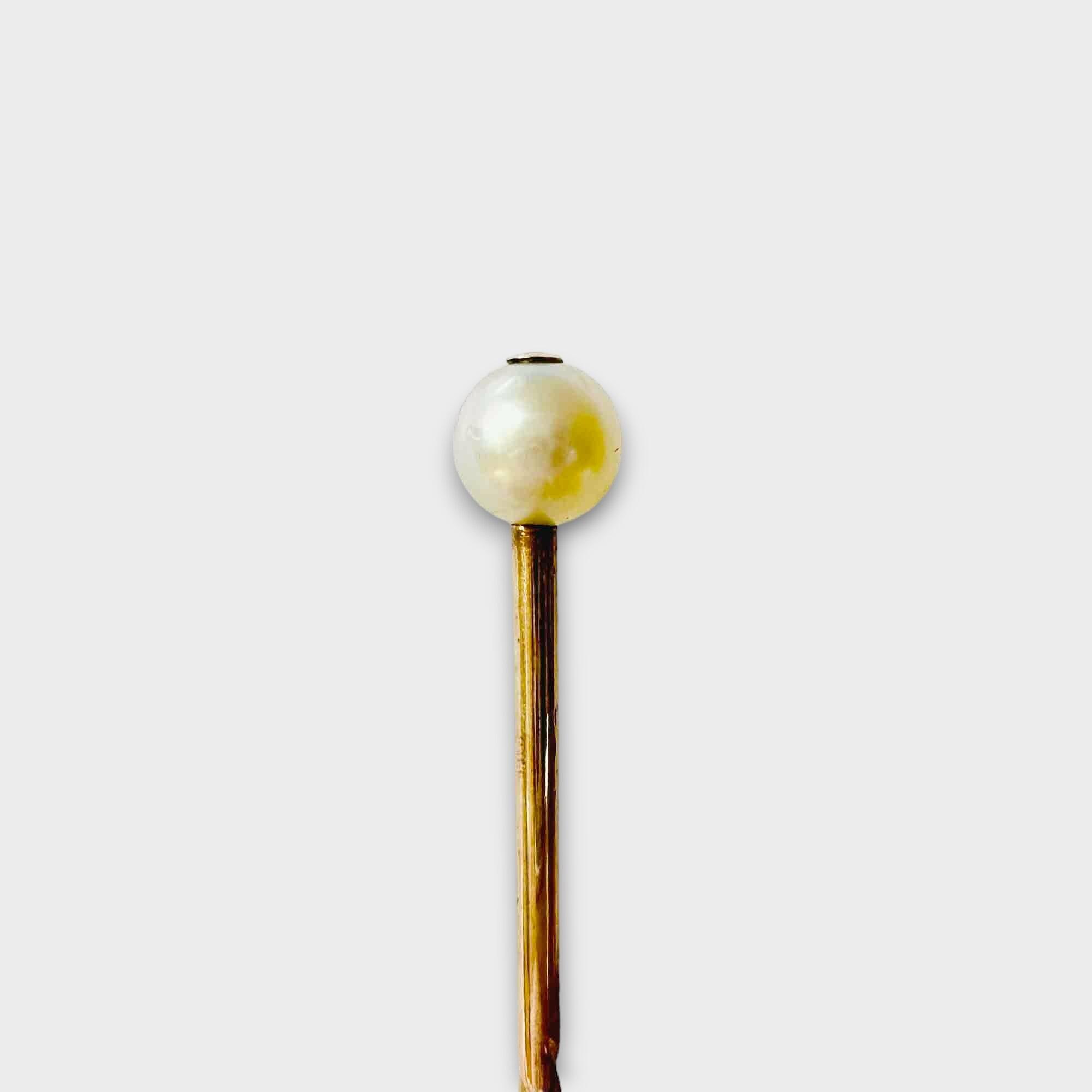antique Edwardian yellow gold stickpin with solitaire pearl