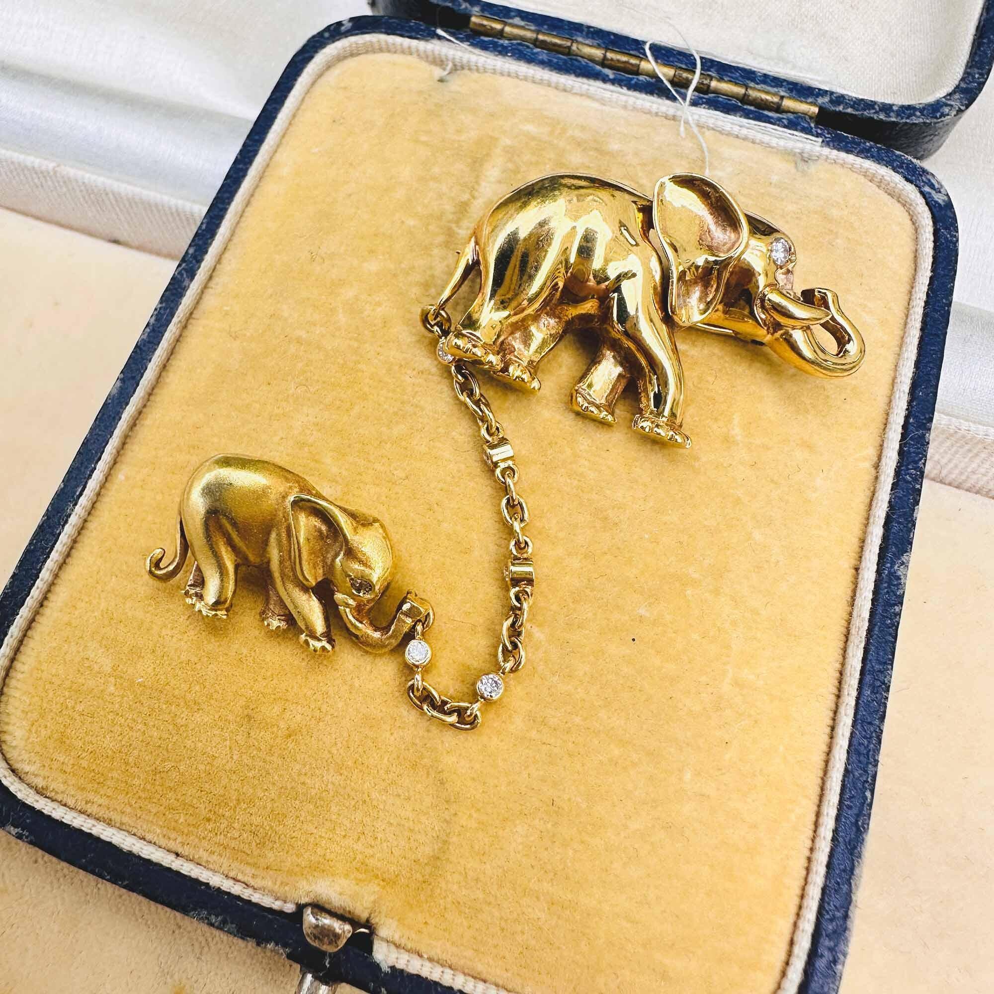 18ct Yellow Gold Mother and Baby Elephant Brooch with Diamond Accents